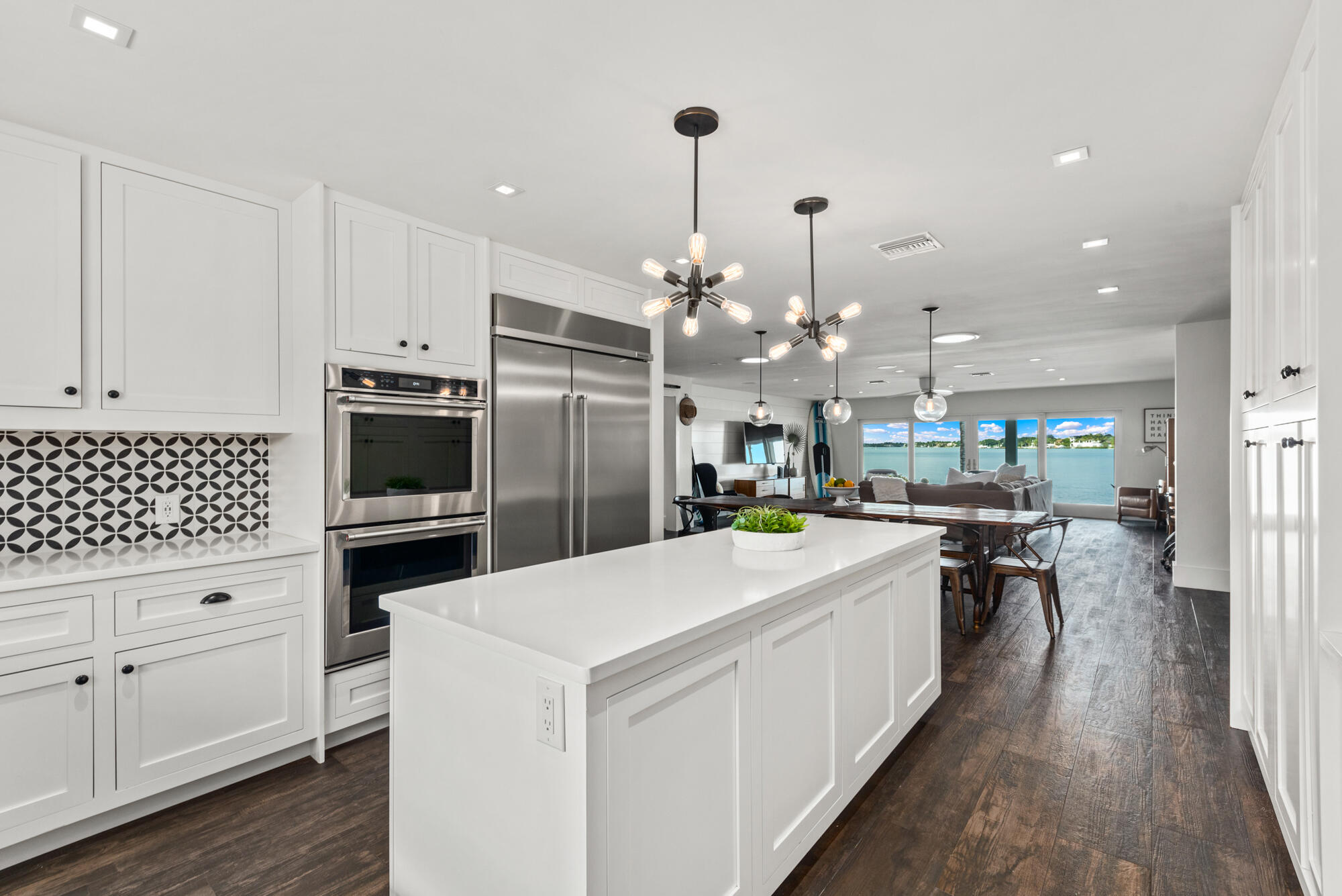 RIO VISTA OF ISLAND SHORE - Residential