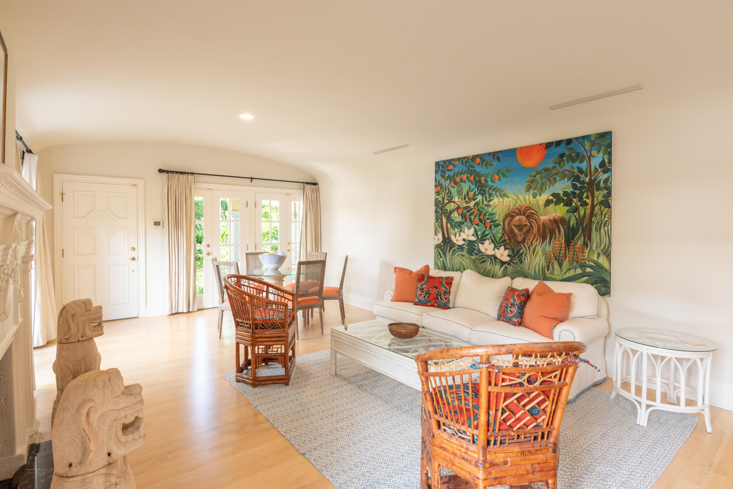 CHILEAN CONDOMINIUM OF PALM BEACH - Residential