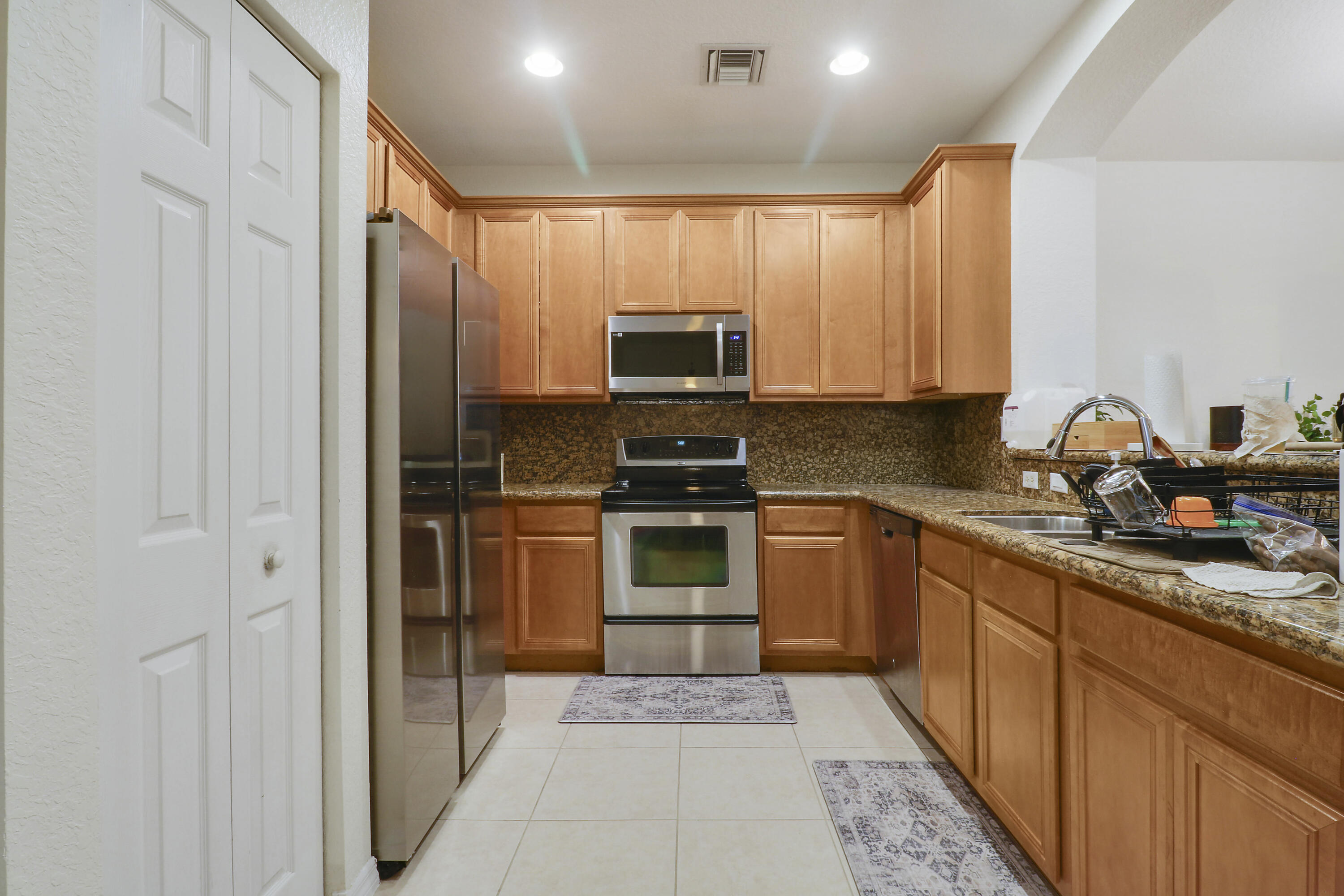 SANDPIPER COVE AT BOTANICA CONDO - Residential