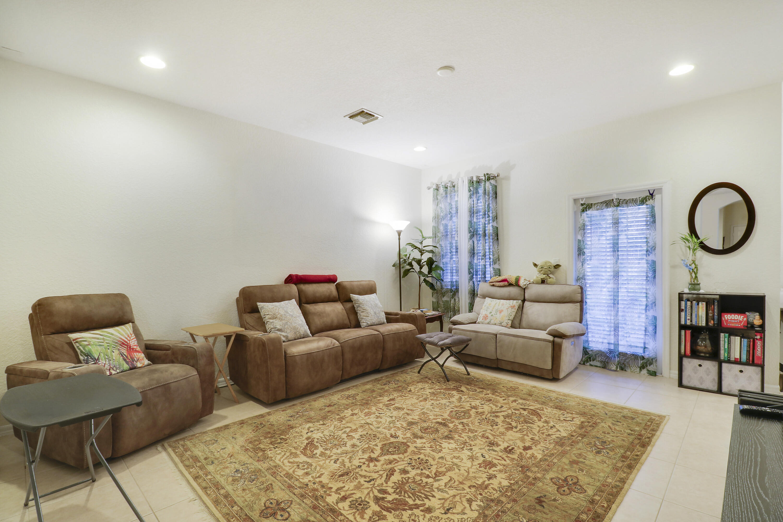 SANDPIPER COVE AT BOTANICA CONDO - Residential