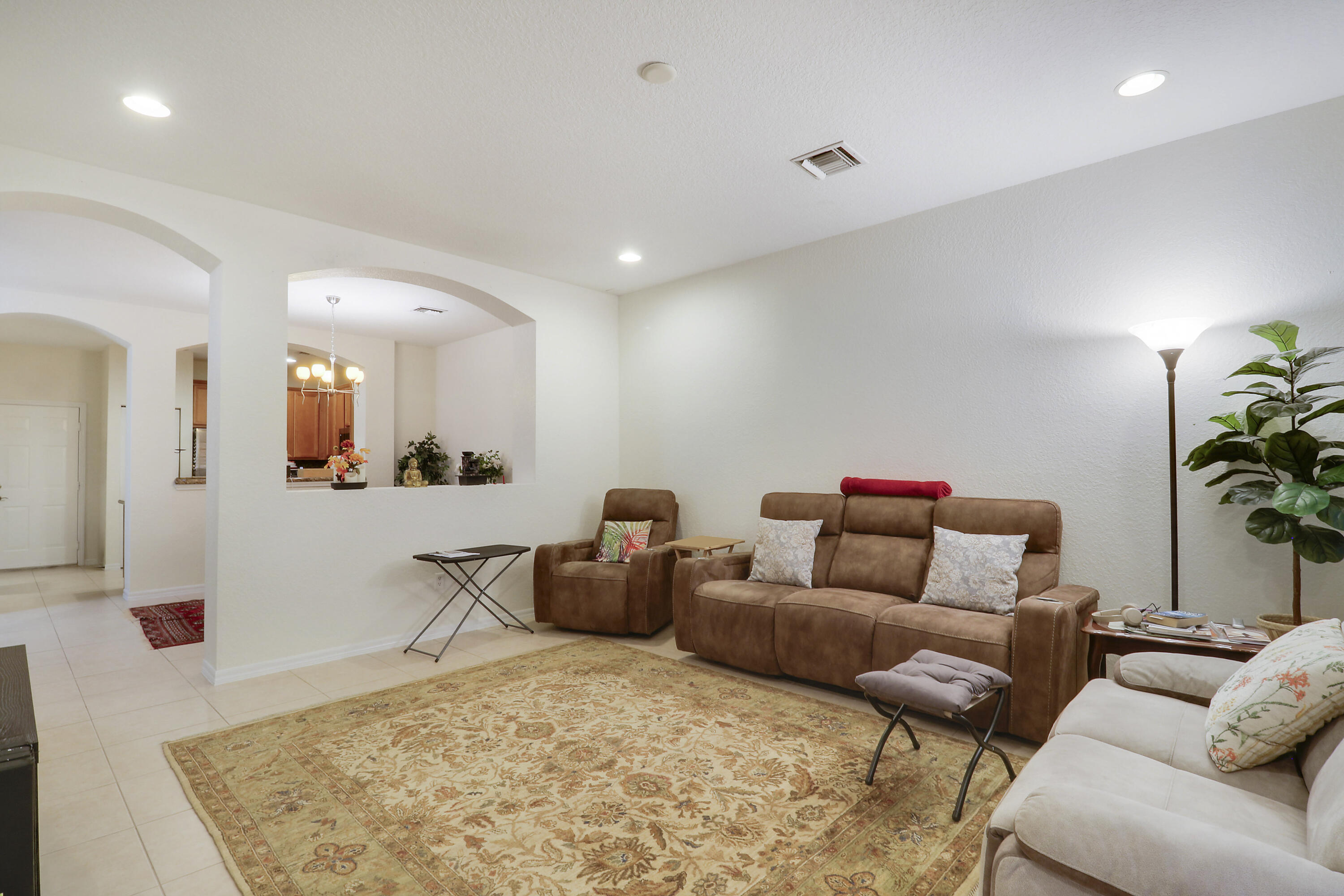 SANDPIPER COVE AT BOTANICA CONDO - Residential
