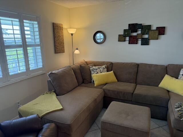 STERLING VILLAGE 350 CONDO - Residential