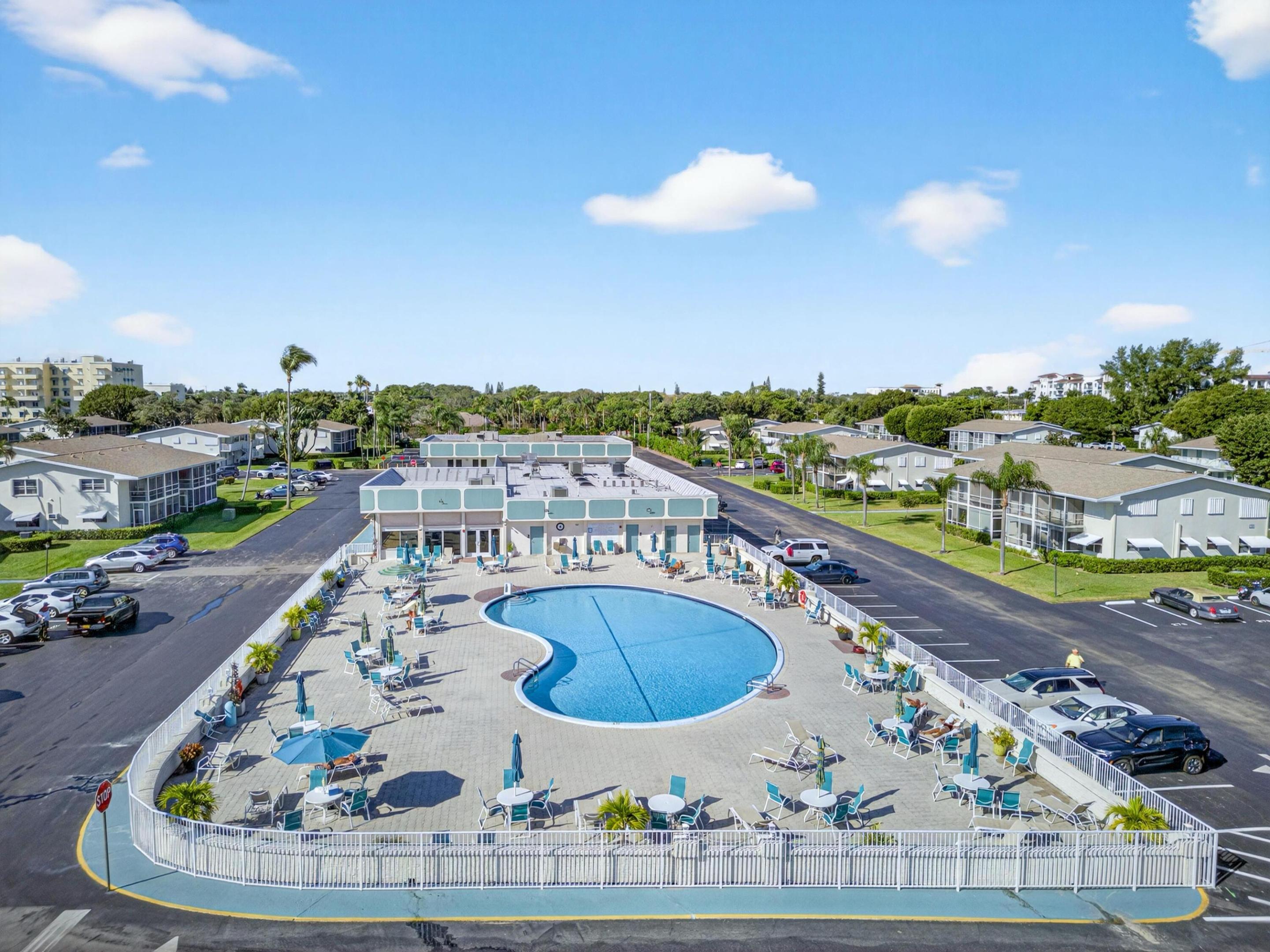 STERLING VILLAGE 350 CONDO - Residential