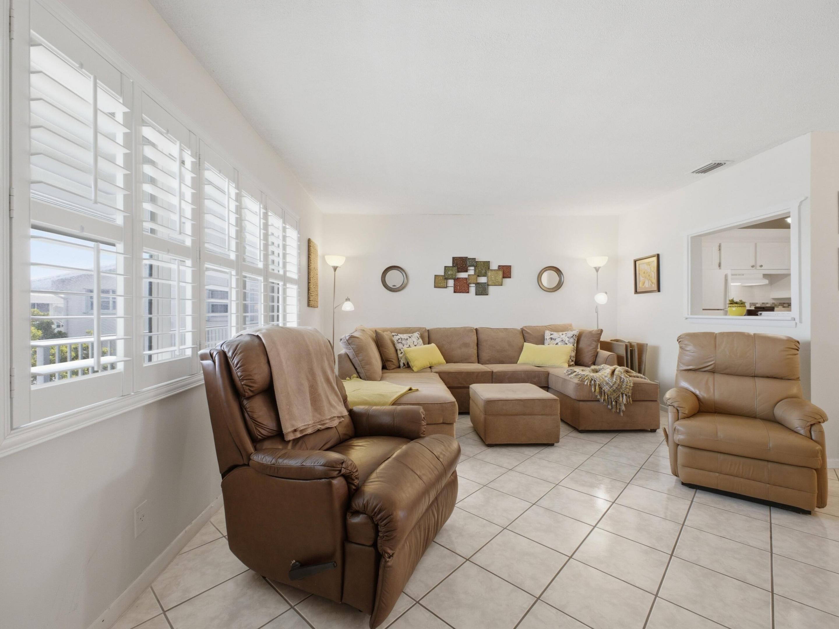 STERLING VILLAGE 350 CONDO - Residential