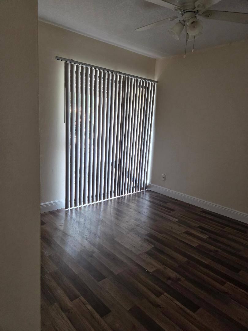 LAKE ISLAND - Residential Lease