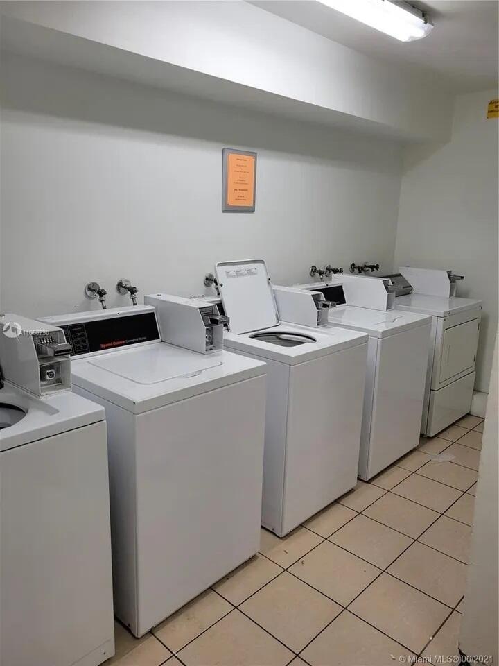 CASA DEL RIO CONDO - Residential Lease