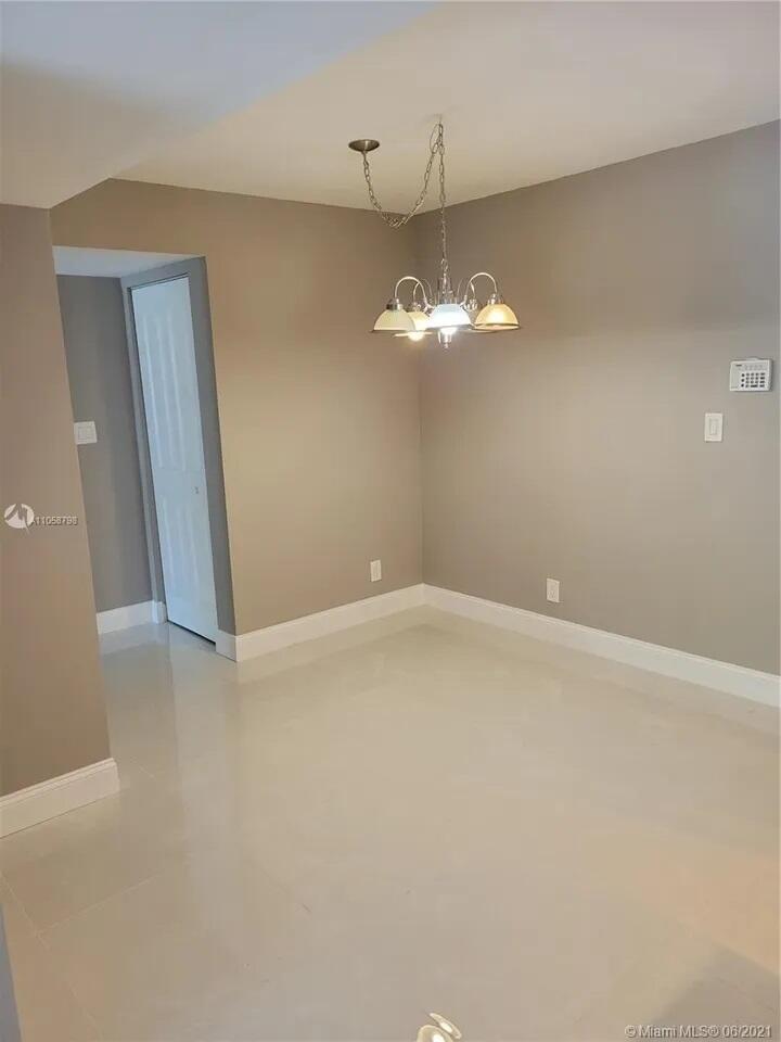 CASA DEL RIO CONDO - Residential Lease