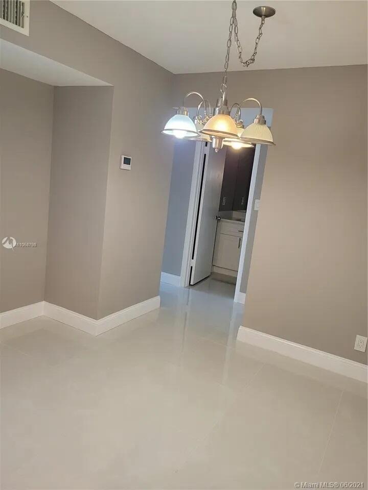 CASA DEL RIO CONDO - Residential Lease