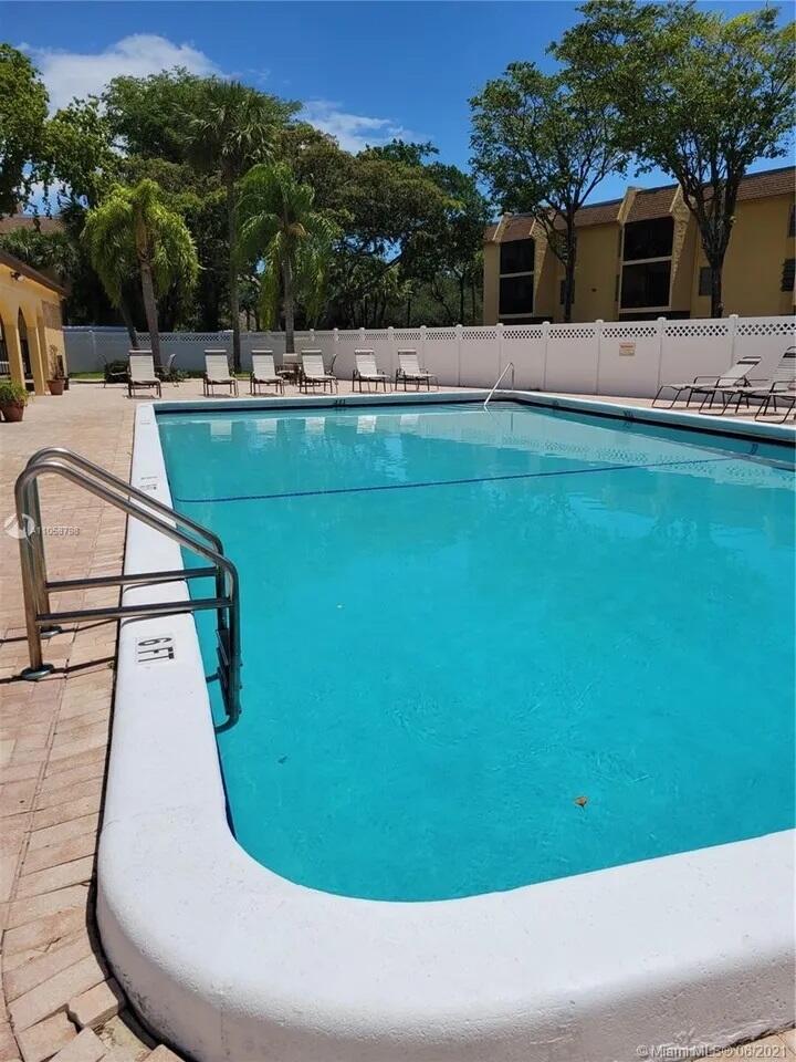 CASA DEL RIO CONDO - Residential Lease