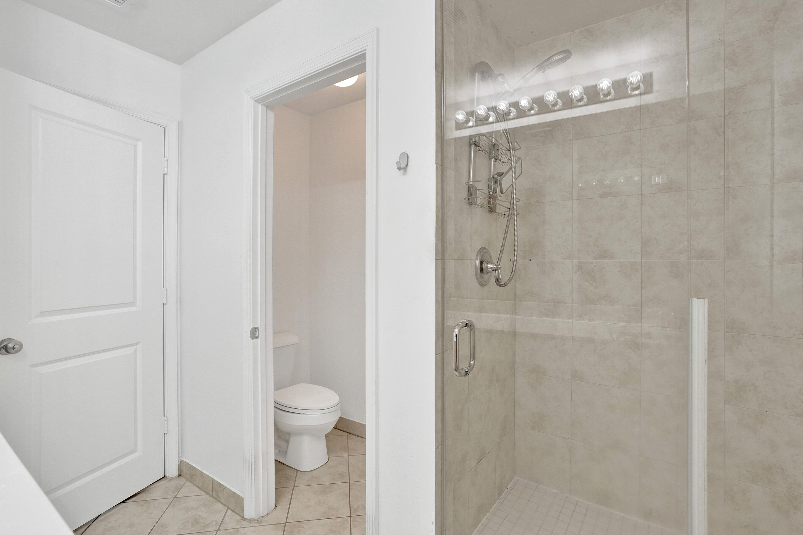SAWGRASS LAKES - Residential