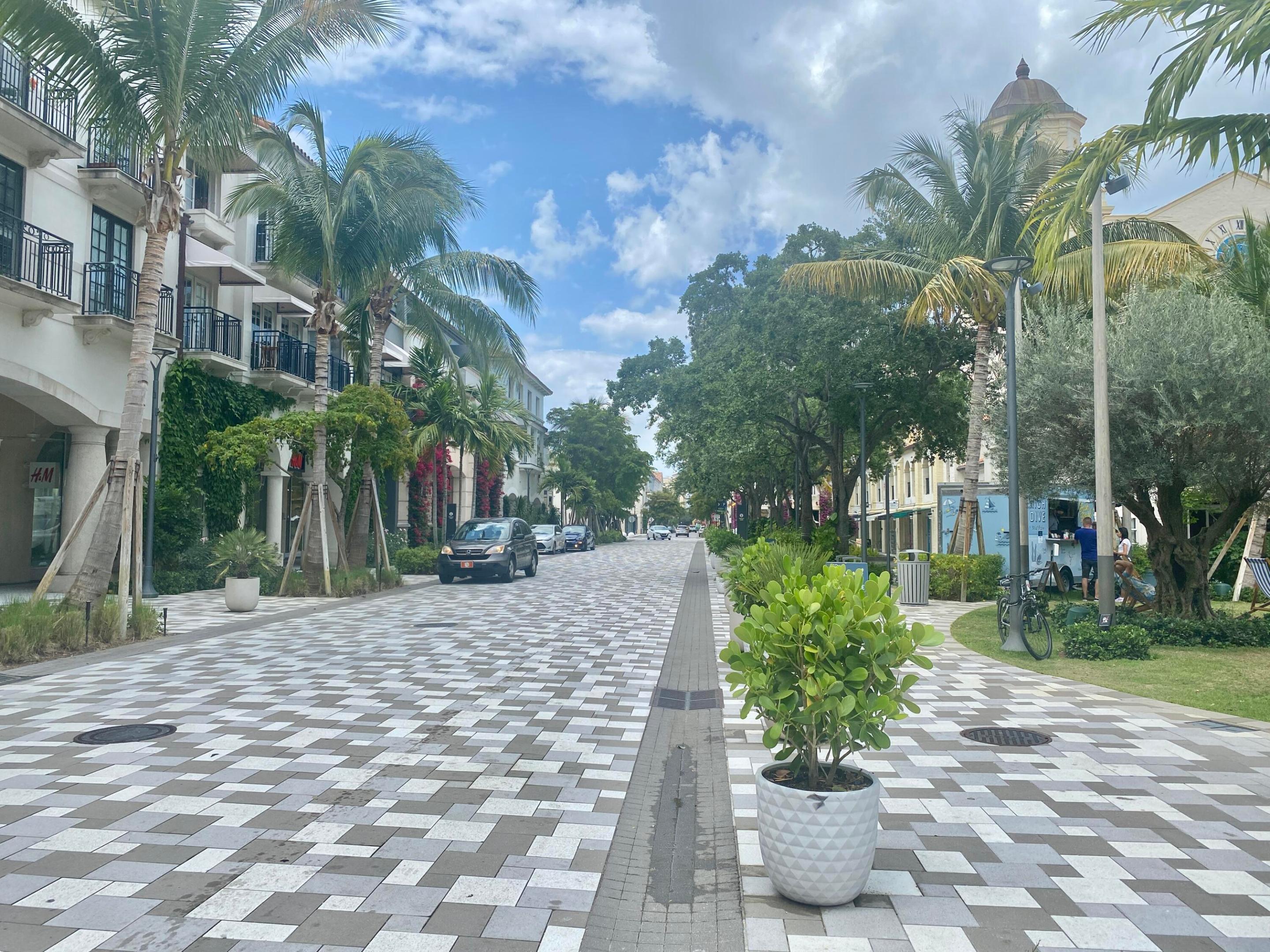 COURTYARDS IN CITYPLACE CONDO - Residential Lease