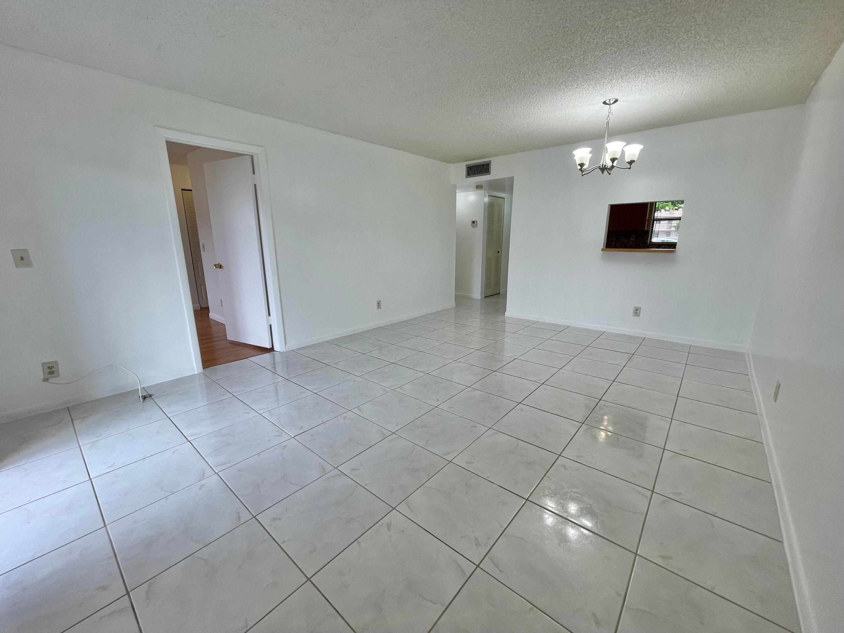 SUNRISE LAKES 219 CONDO UNIT 104 - Residential