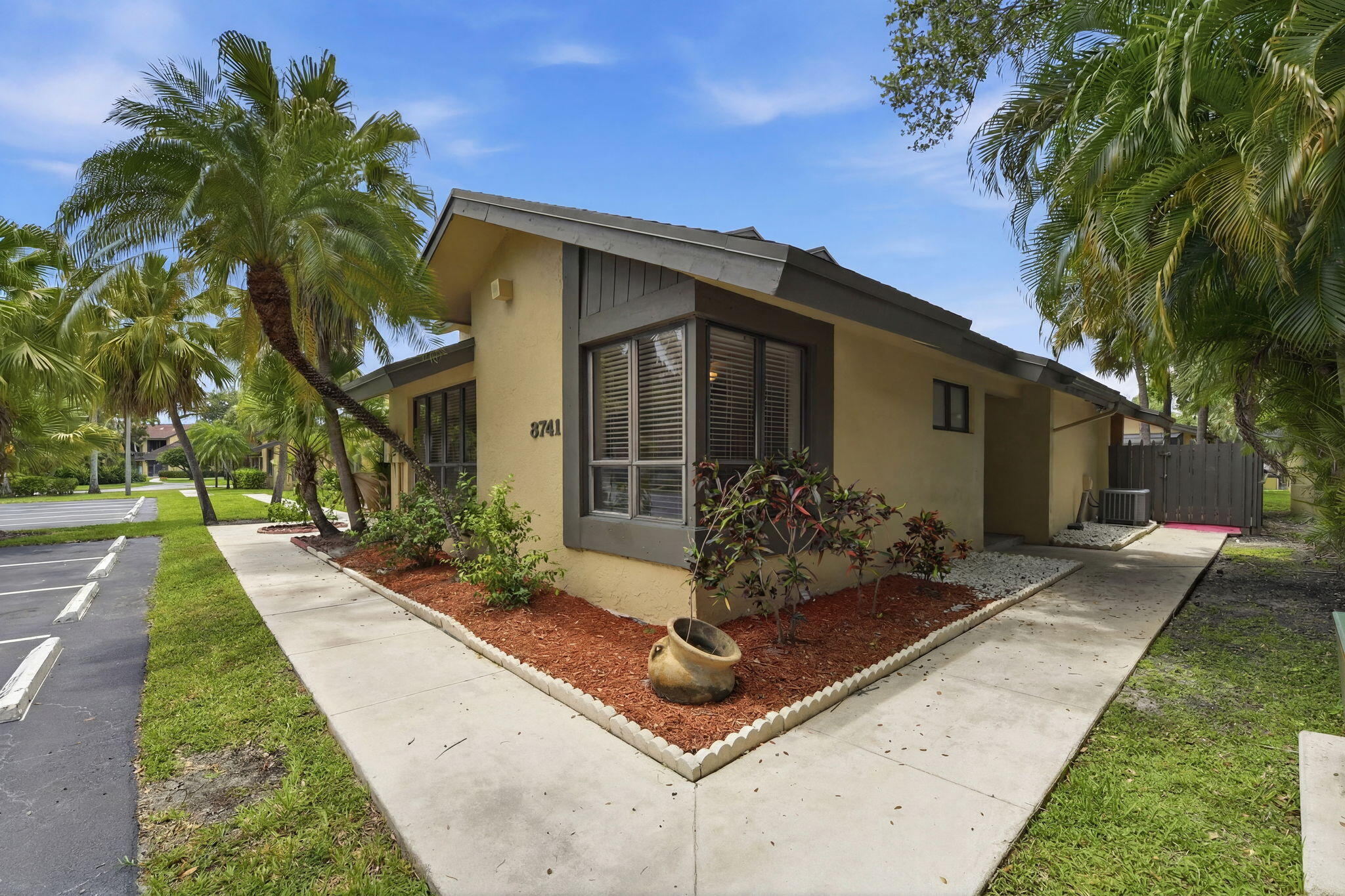 HORIZON WEST - Residential