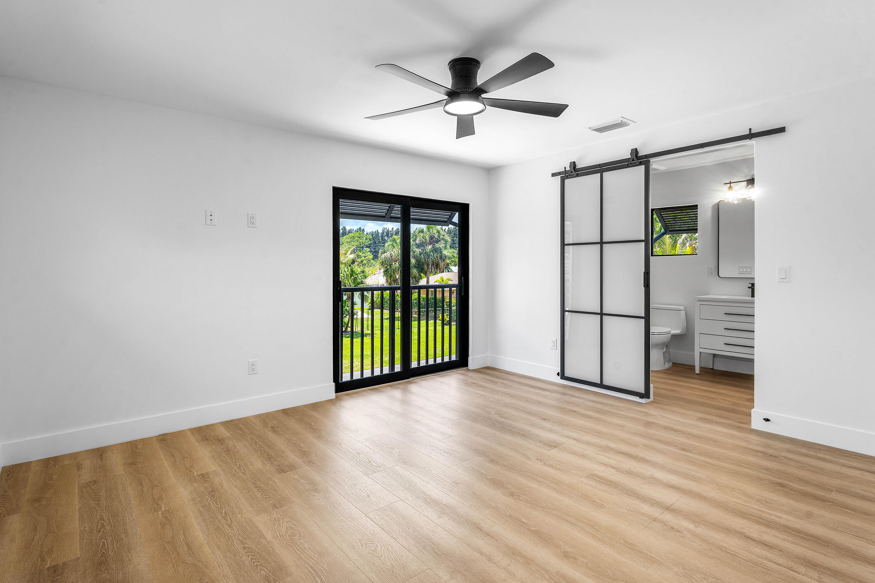 LOXAHATCHEE GARDENS IN - Residential