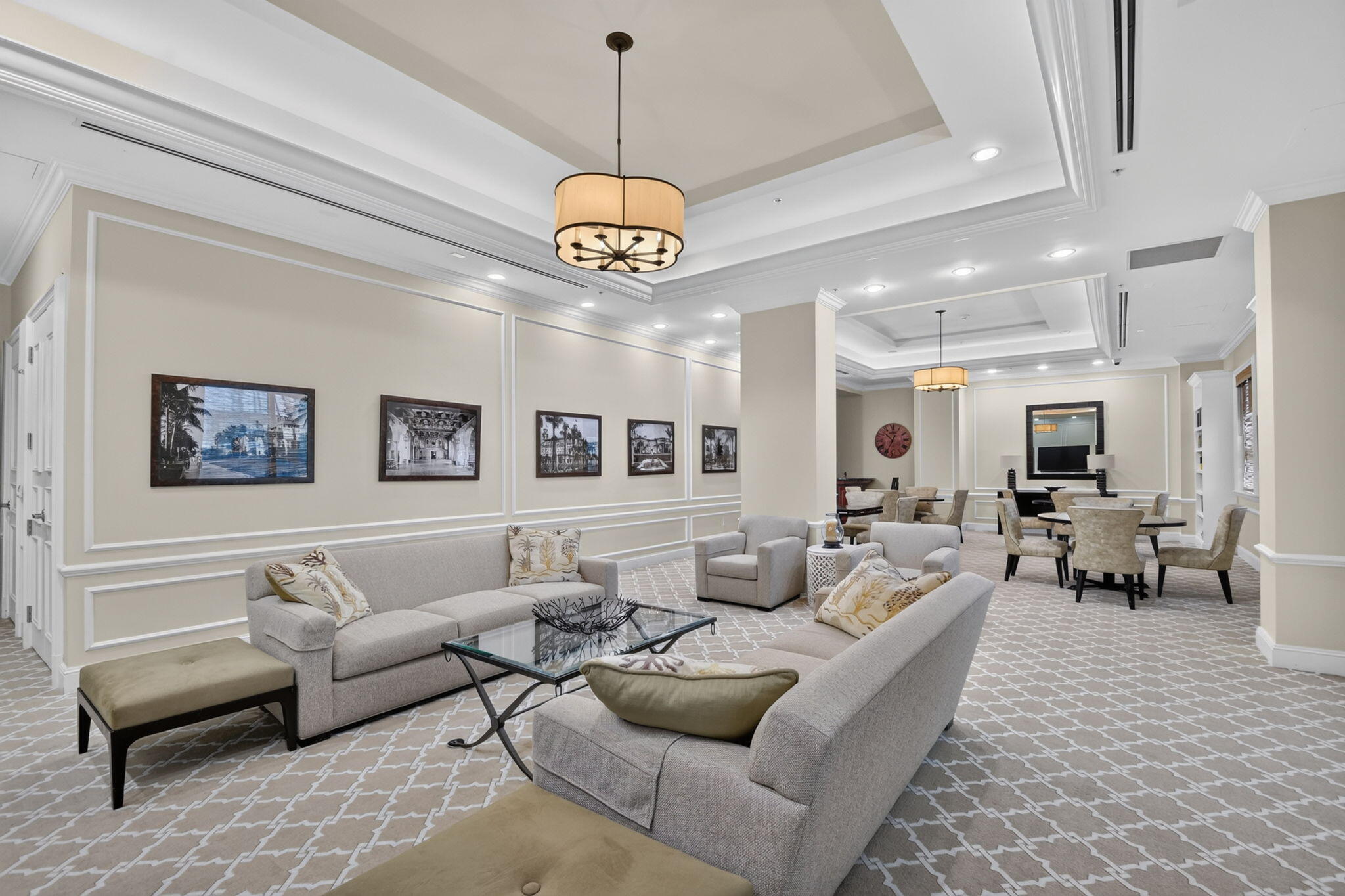 METROPOLITAN CONDO - Residential
