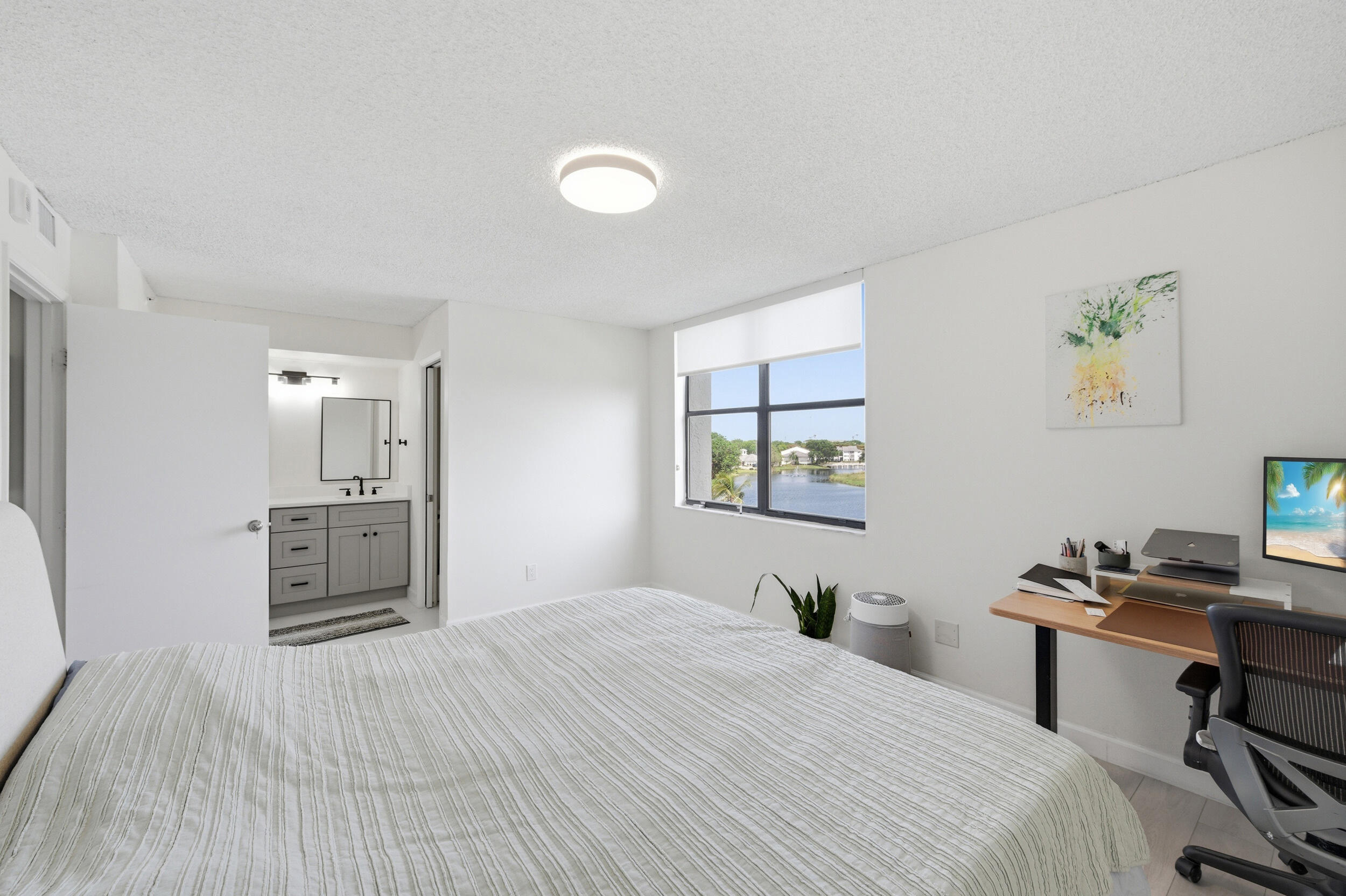 LAKESIDE CONDO - Residential