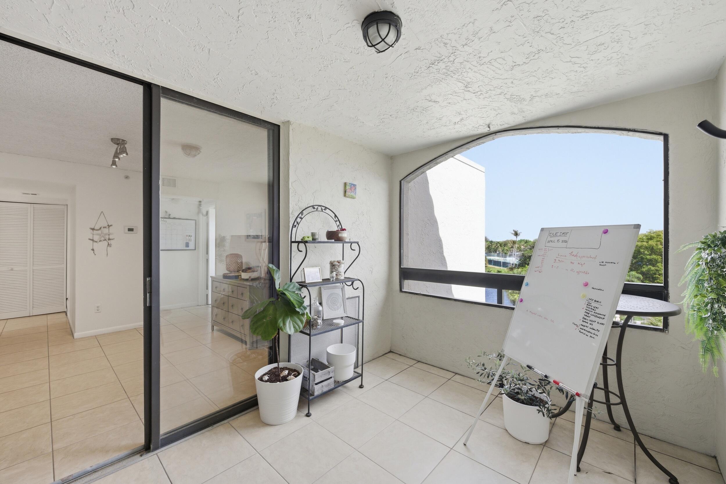 LAKESIDE CONDO - Residential