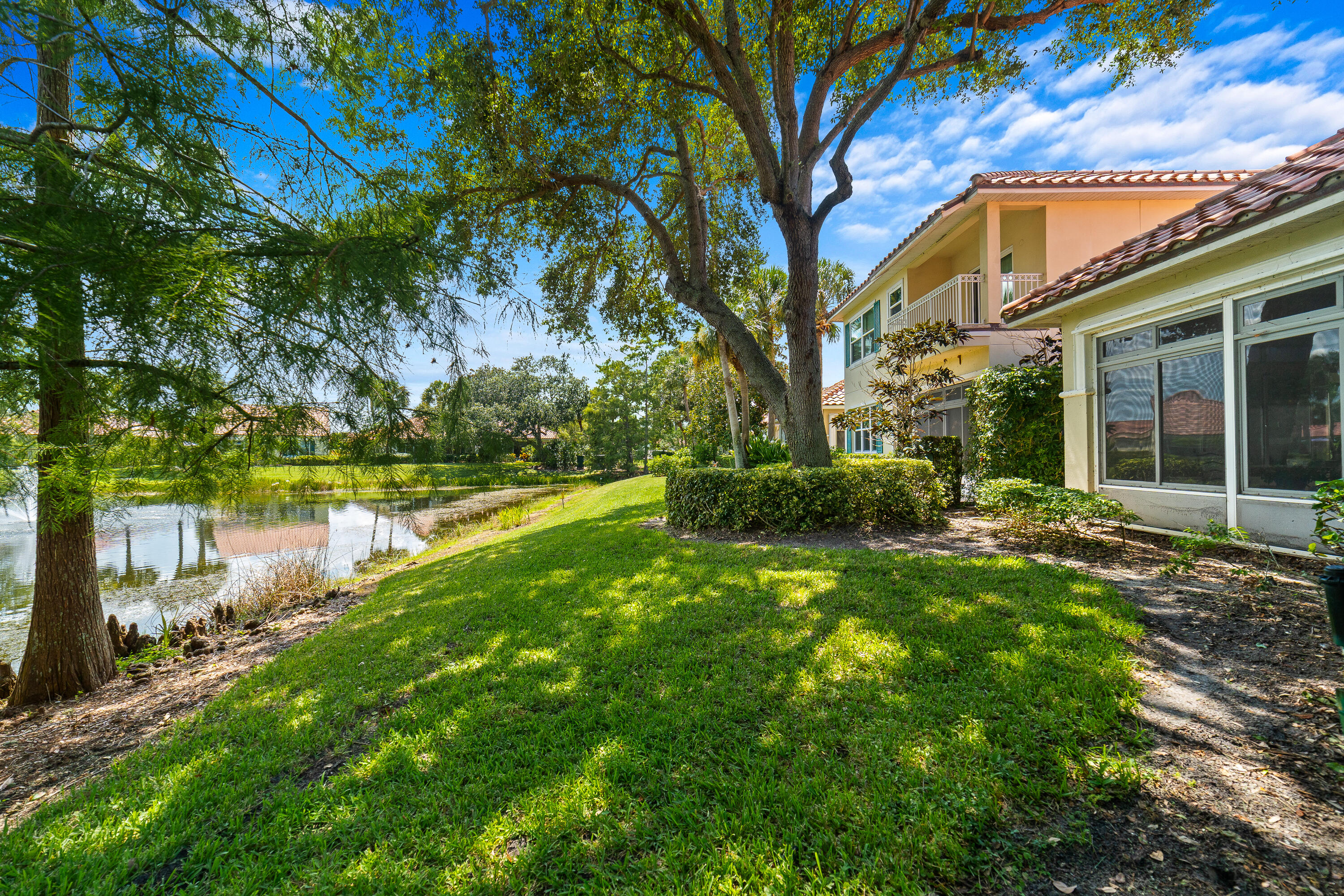 VICTORIA ISLAND GRAND HARBOR PLAT 14 - Residential