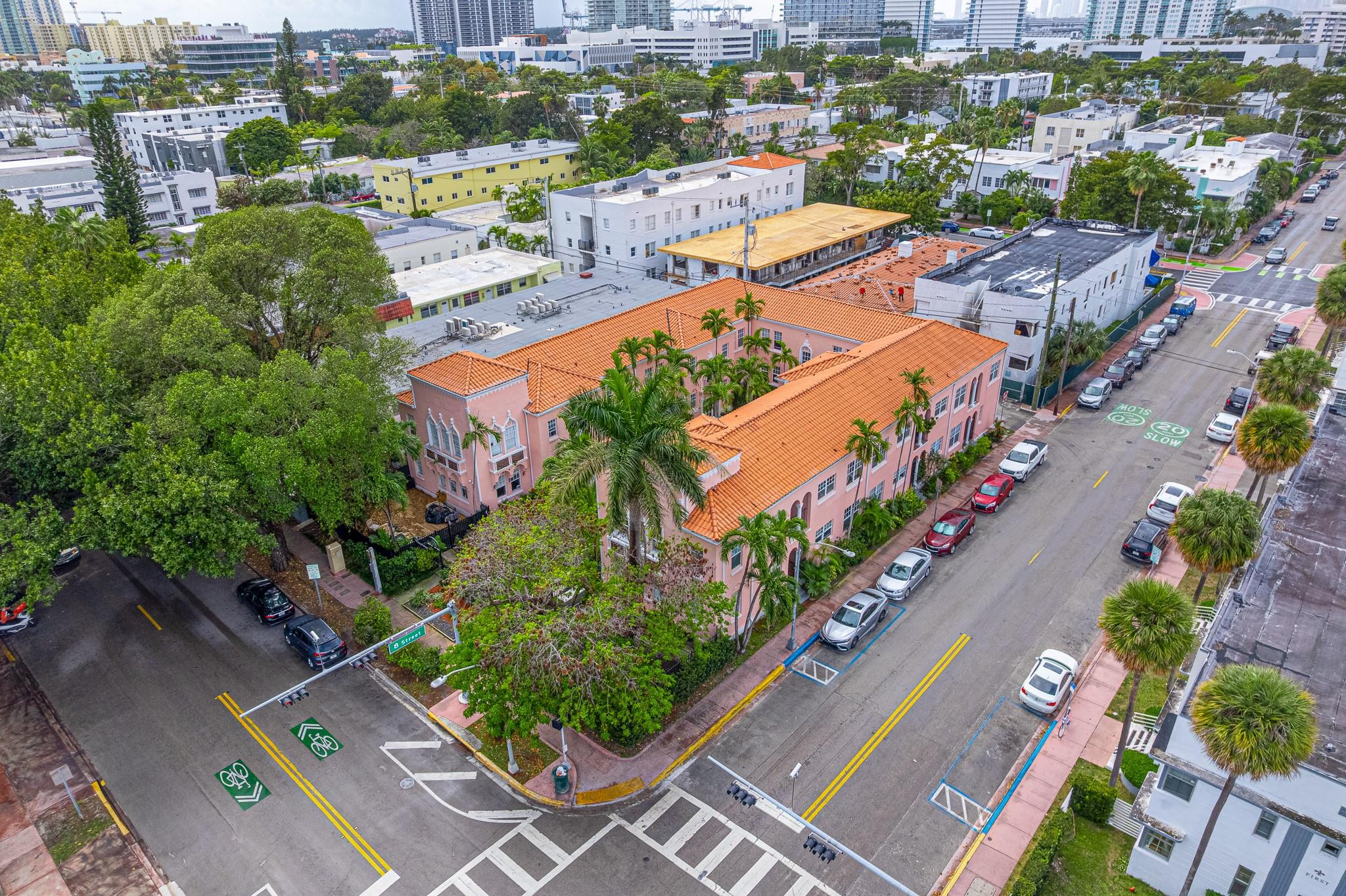 PALM GARDEN CONDO - Residential