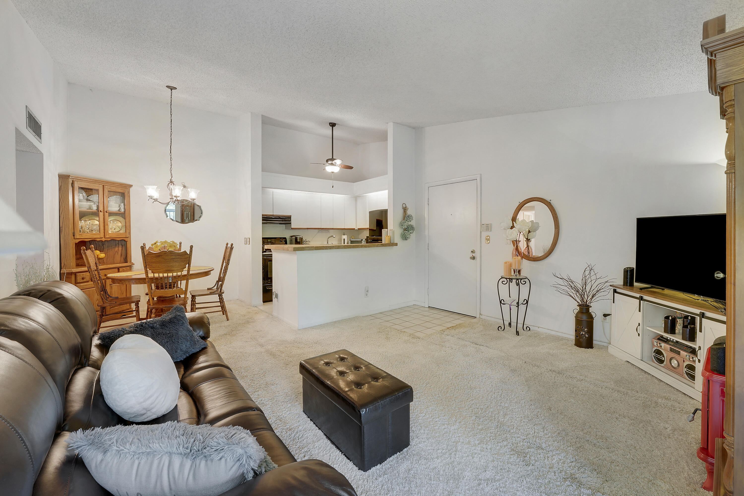 DUNBAR WOODS CONDO I II AND III IN OR4410P782, - Residential