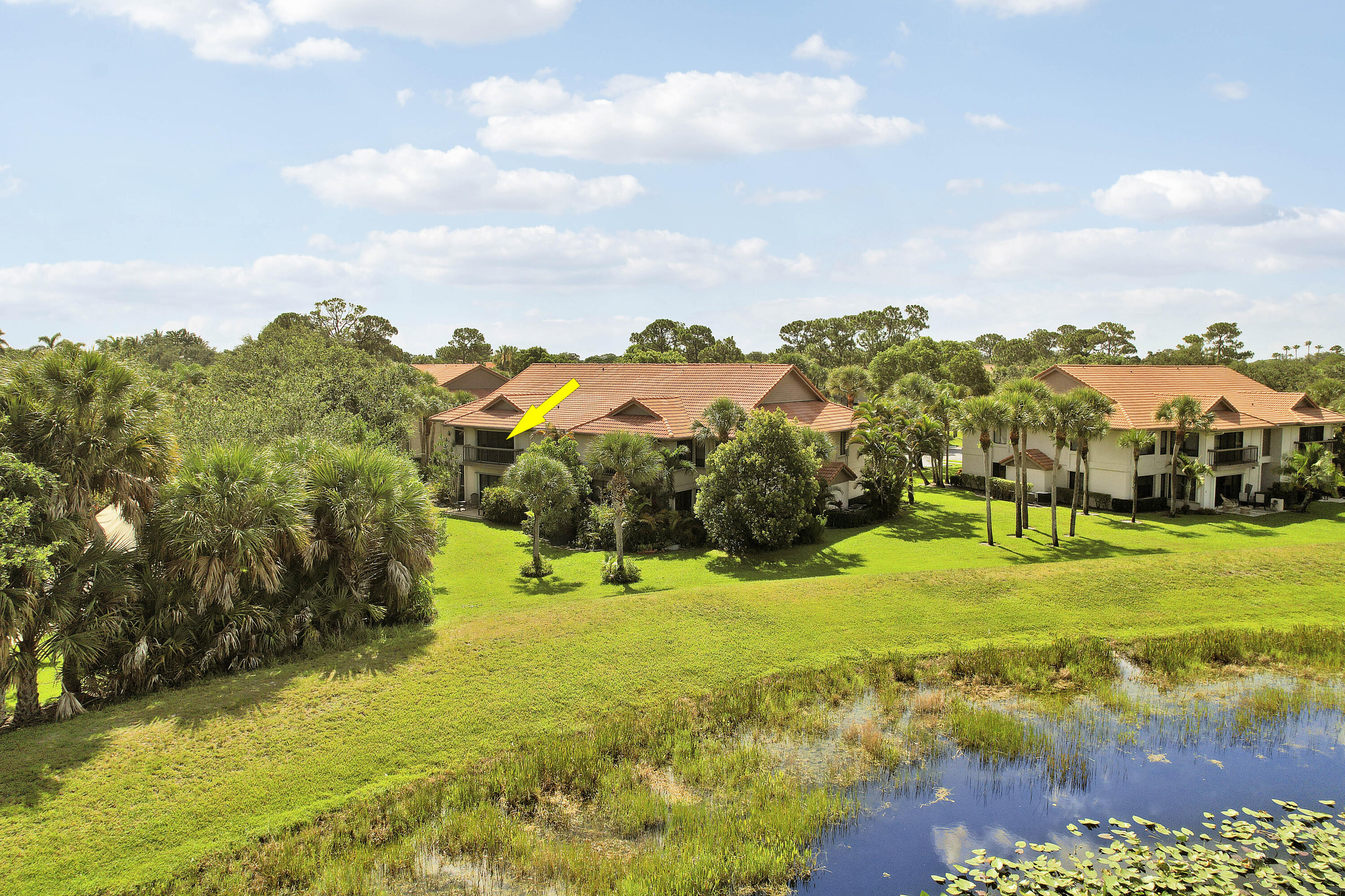 DUNBAR WOODS CONDO I II AND III IN OR4410P782, - Residential