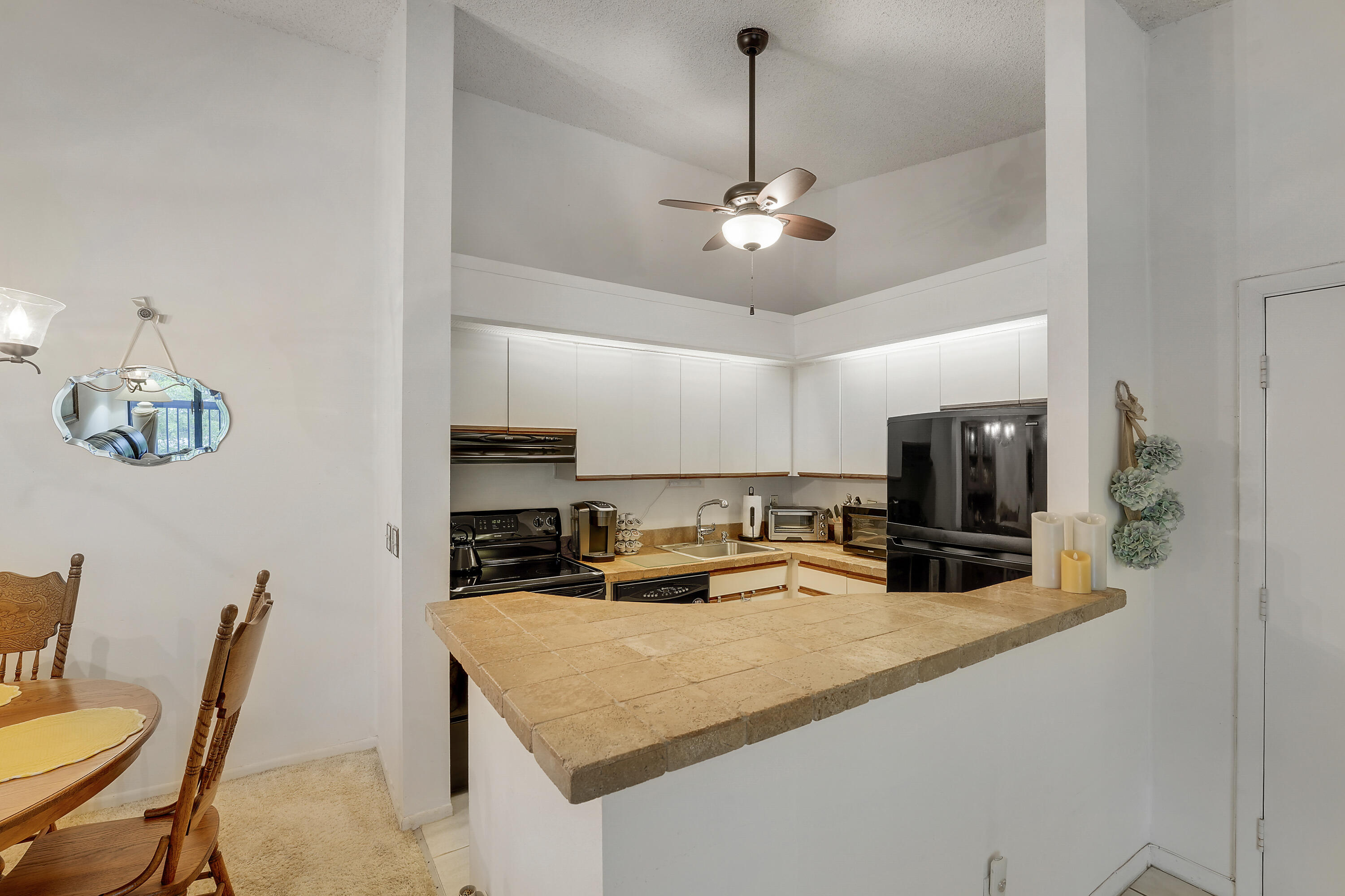 DUNBAR WOODS CONDO I II AND III IN OR4410P782, - Residential