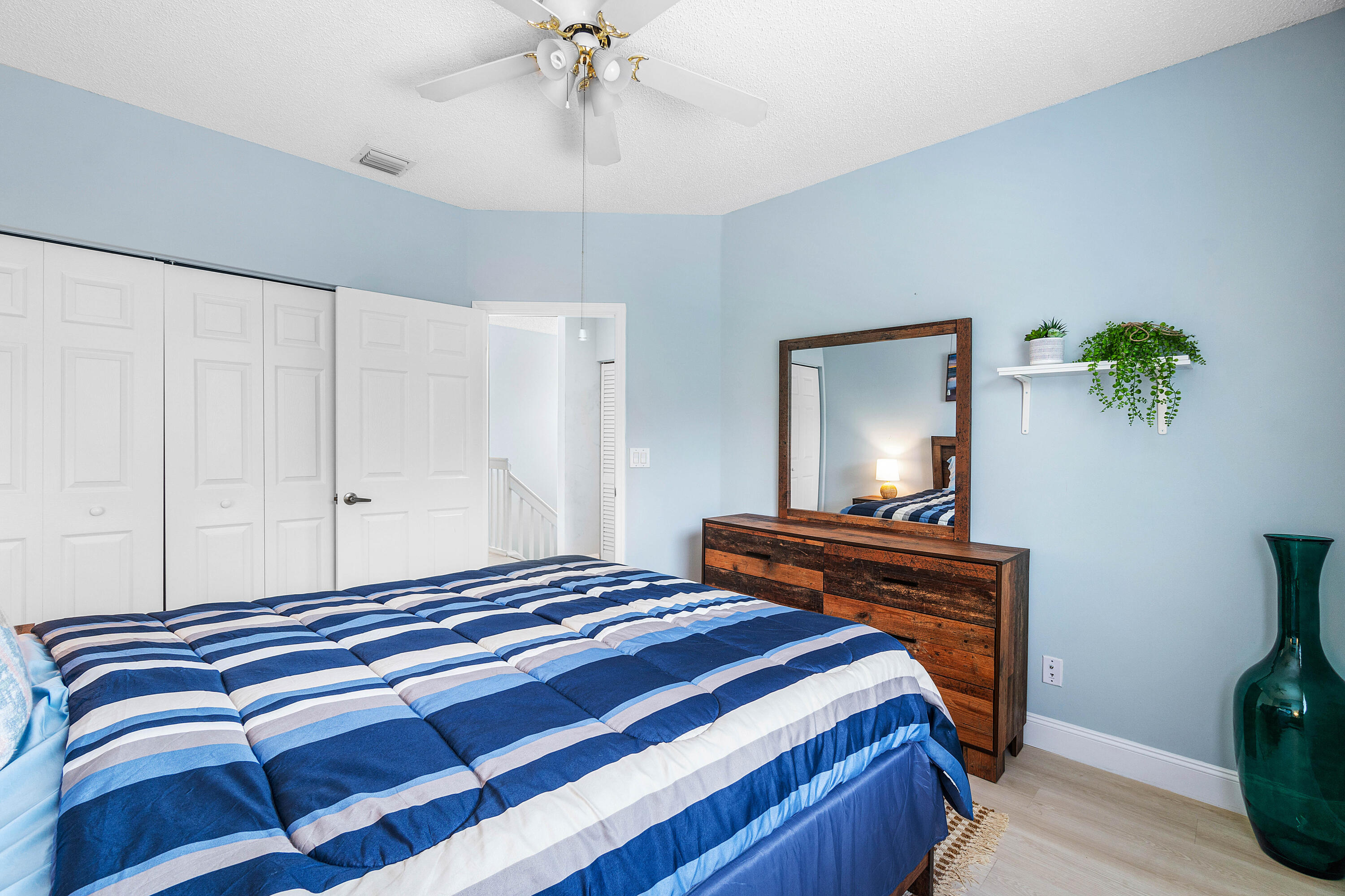 Lawrence Oaks - Residential Lease