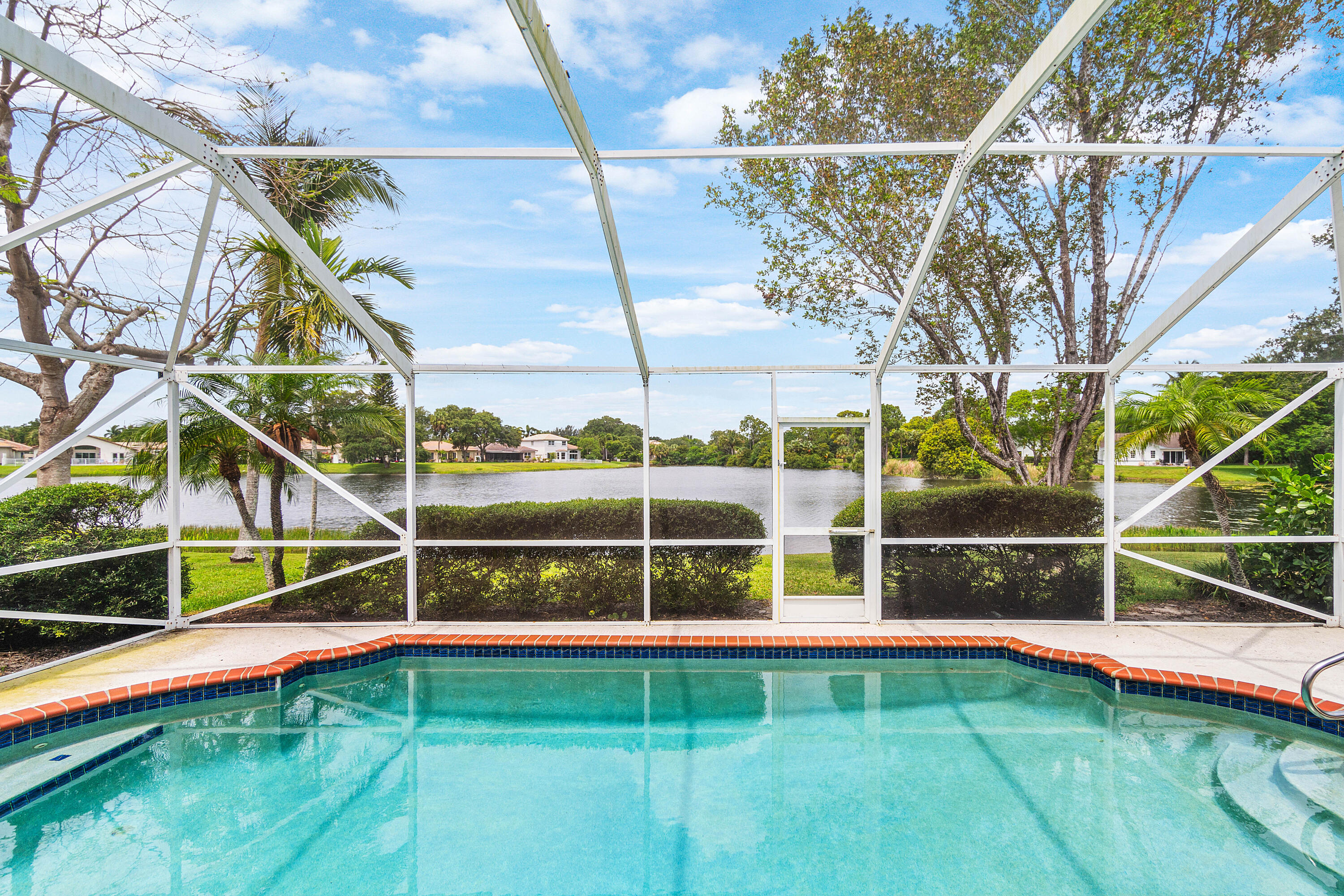 Lawrence Oaks - Residential Lease
