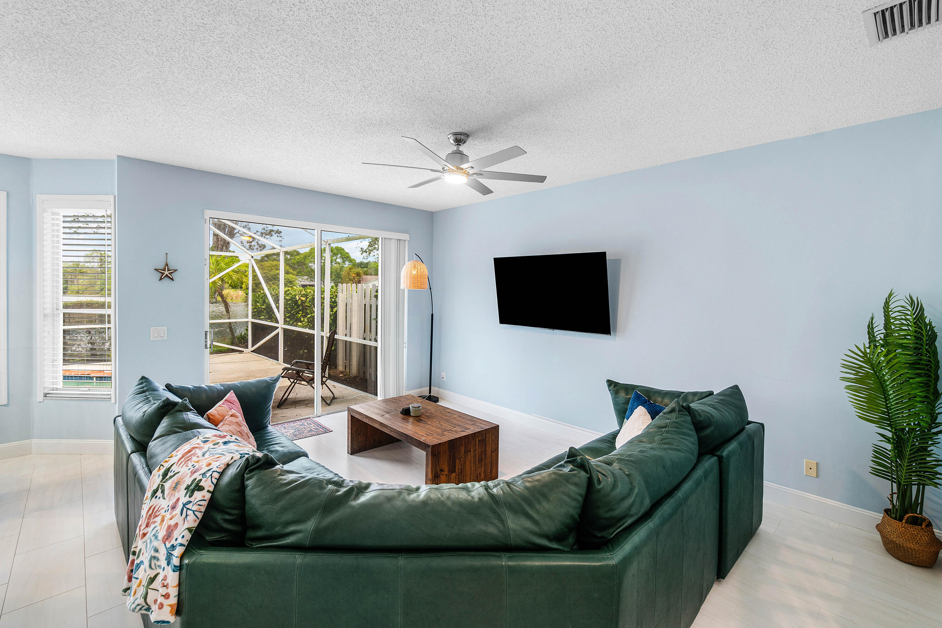 Lawrence Oaks - Residential Lease