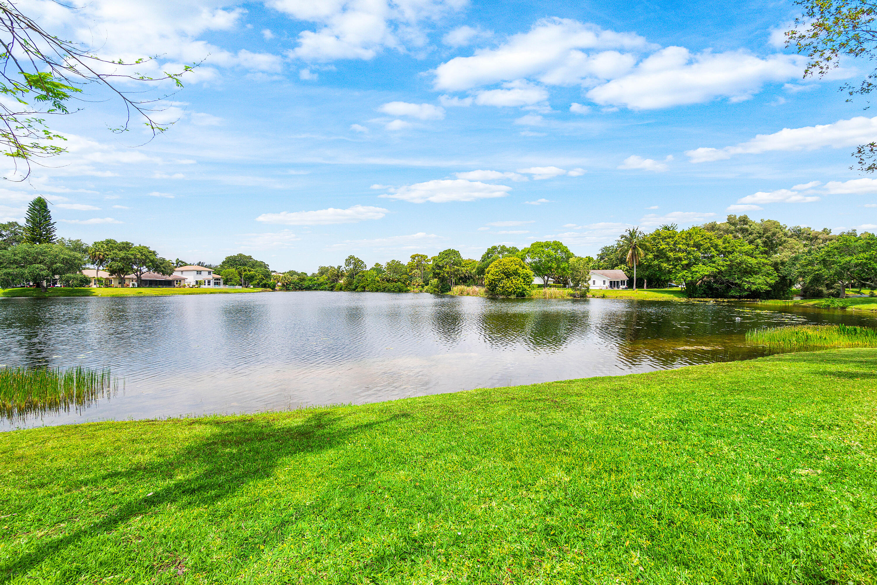 Lawrence Oaks - Residential Lease