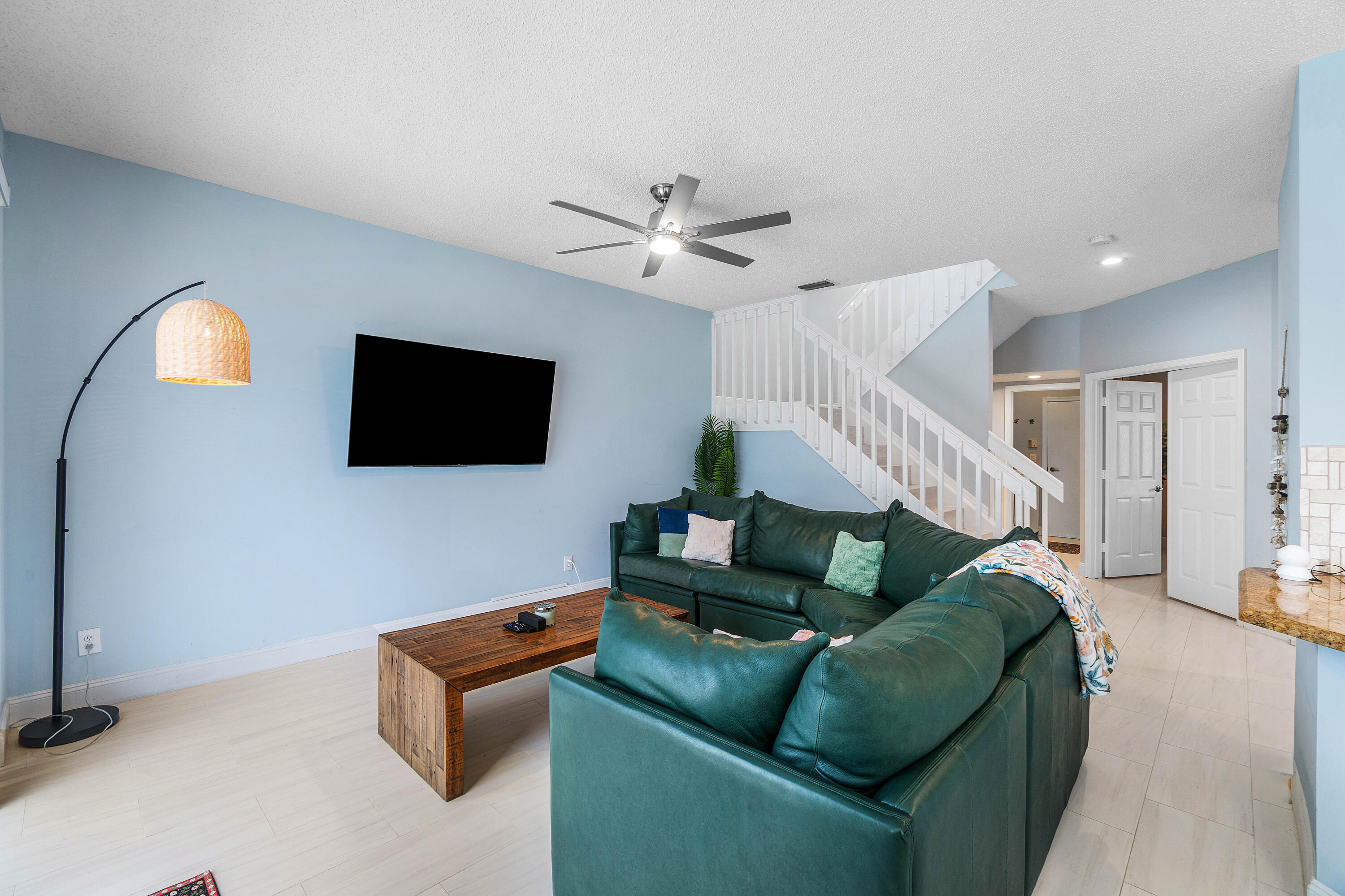 Lawrence Oaks - Residential Lease