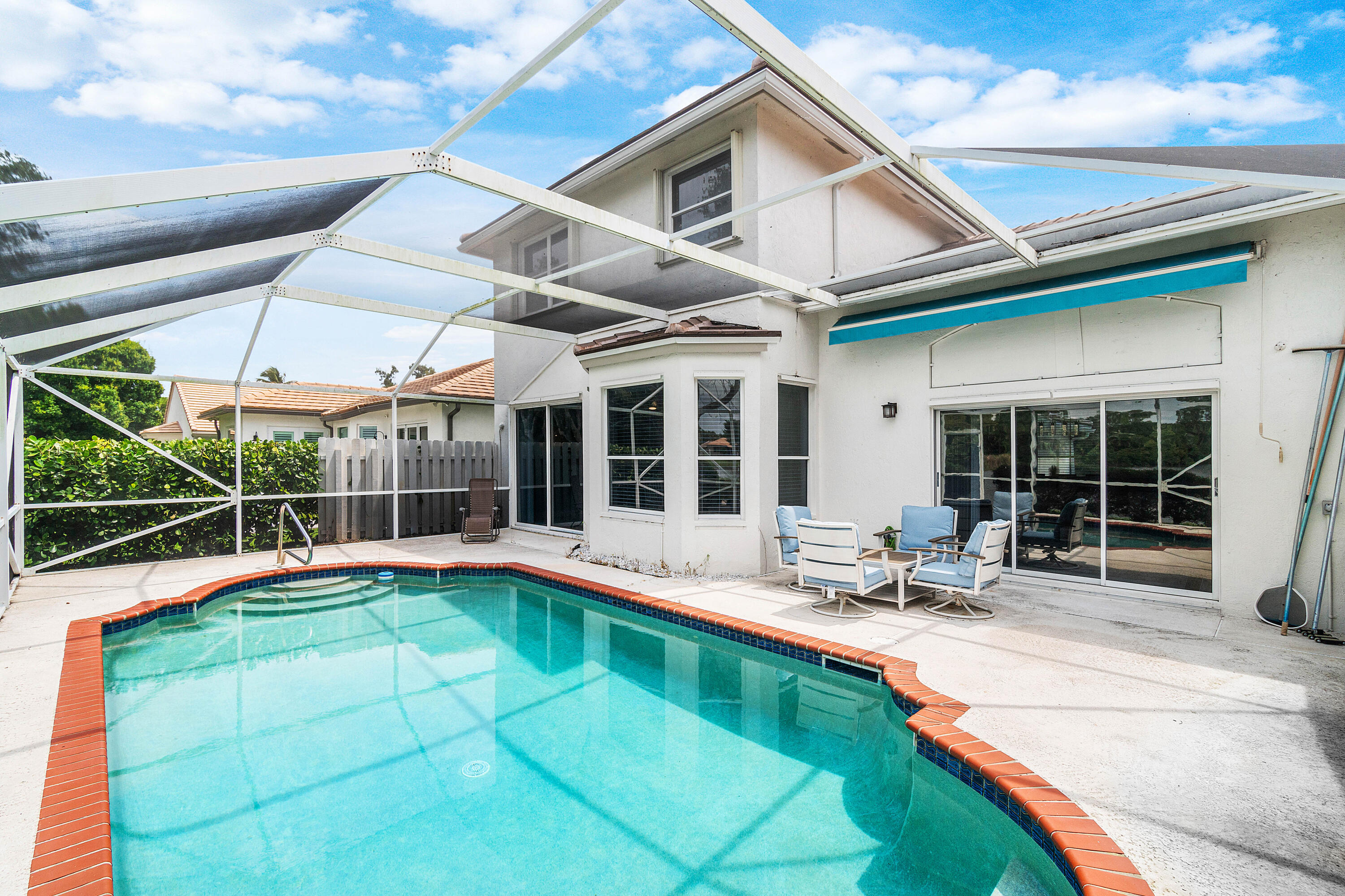 Lawrence Oaks - Residential Lease