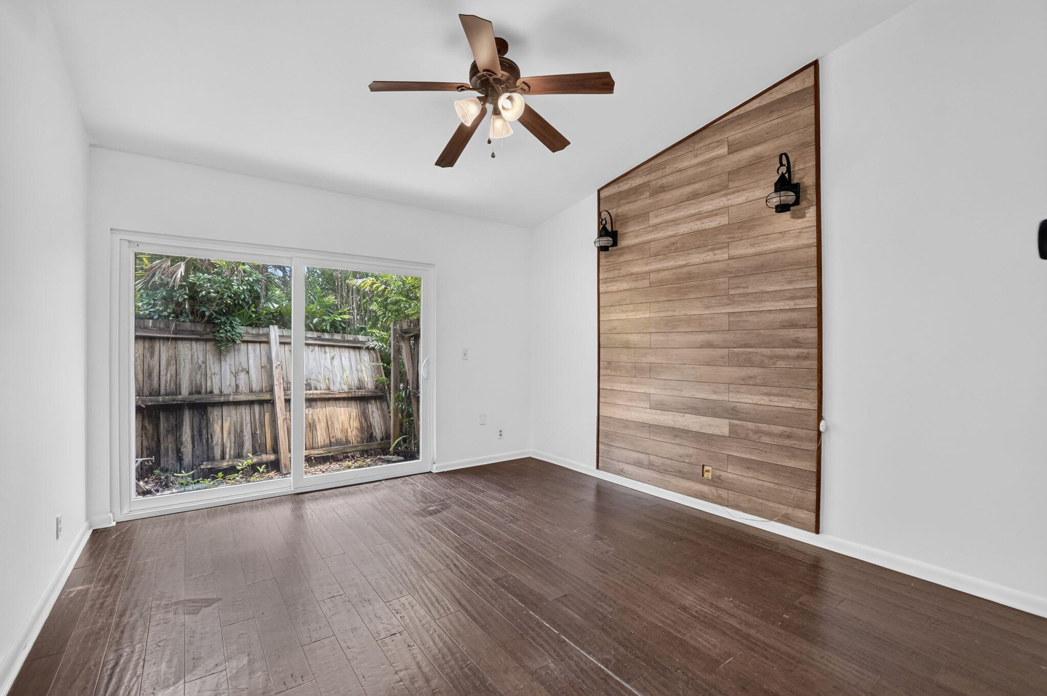 SIERRA DEL MAR - Residential Lease