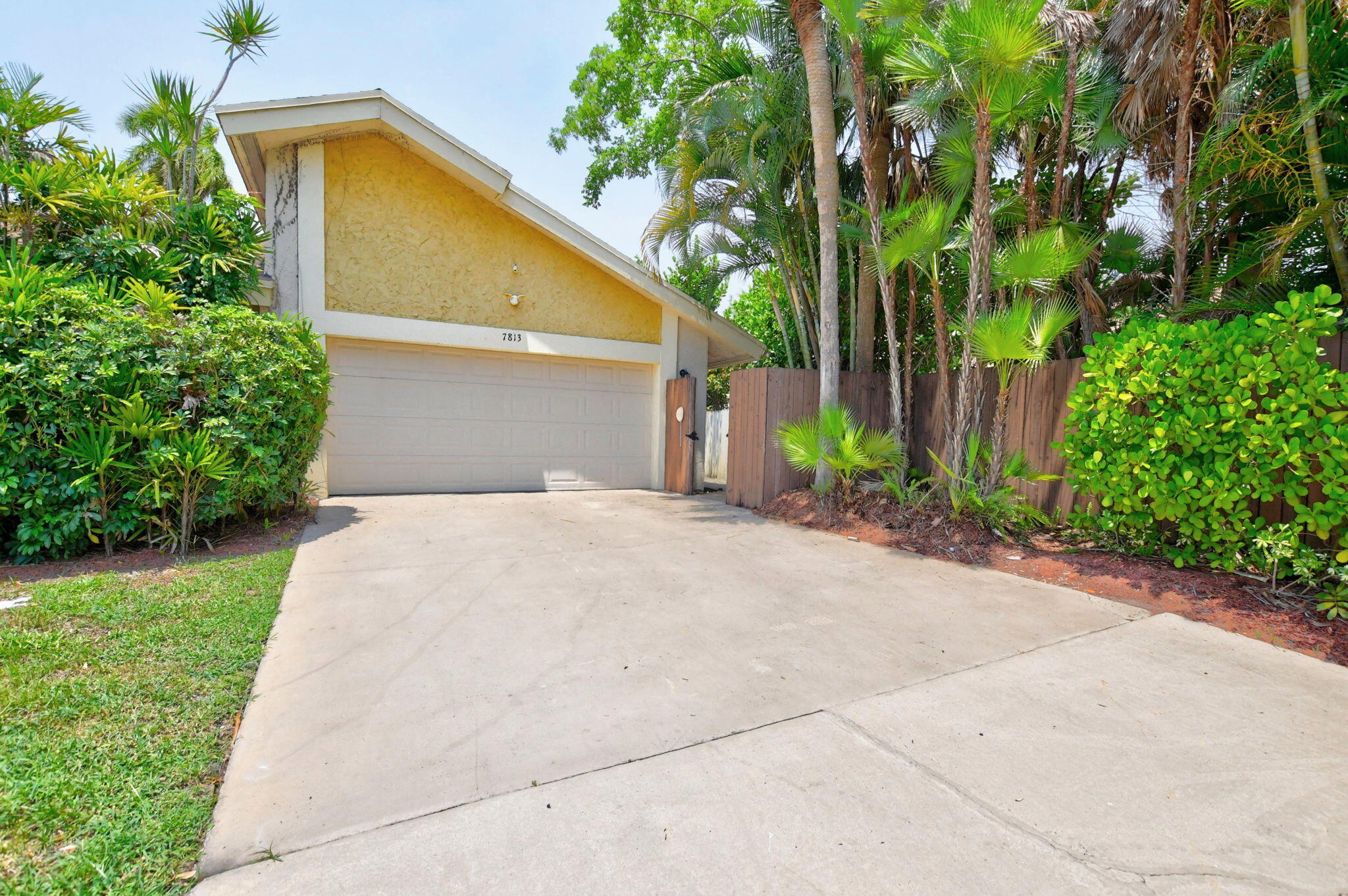 SIERRA DEL MAR - Residential Lease