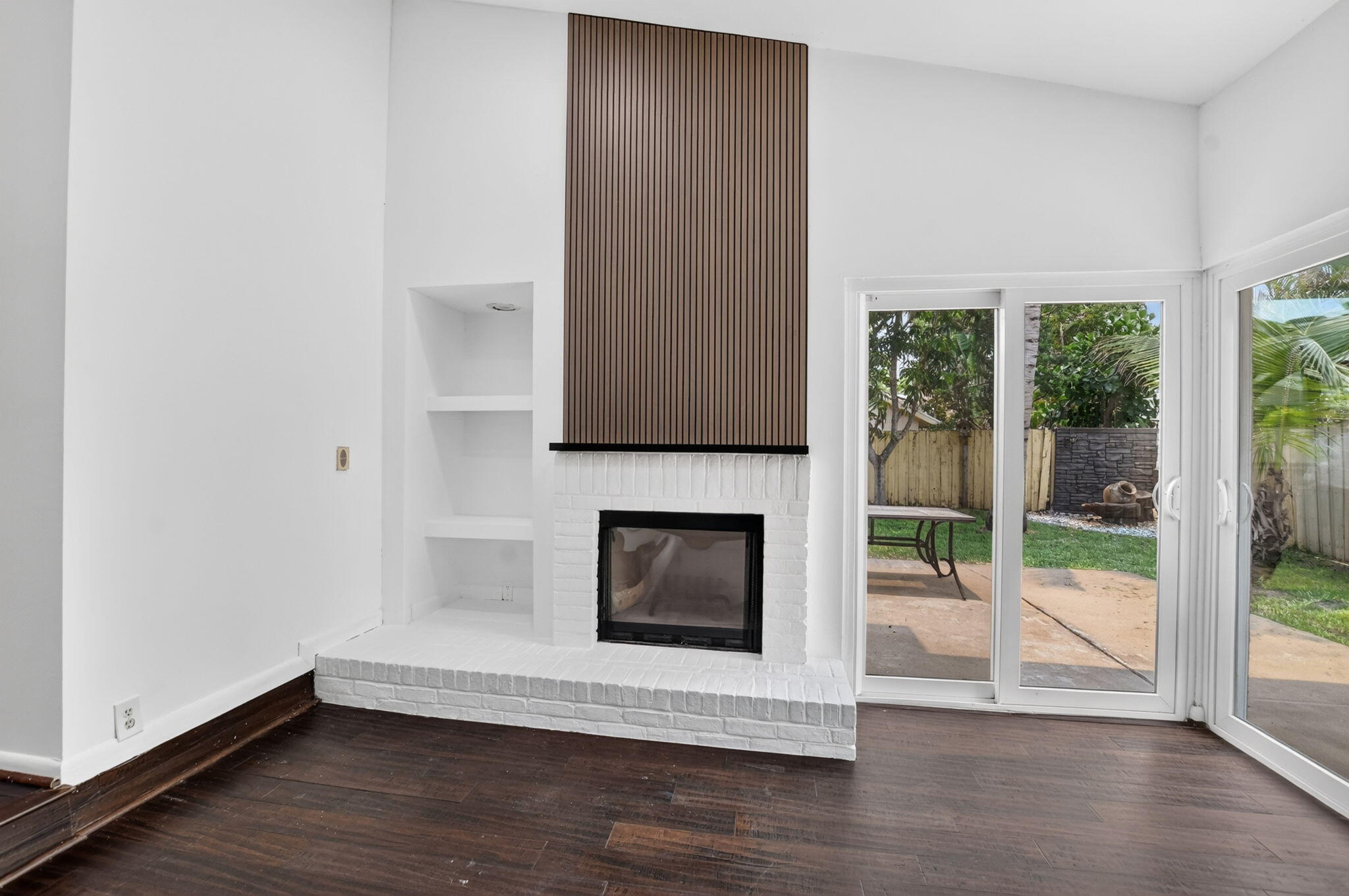 SIERRA DEL MAR - Residential Lease