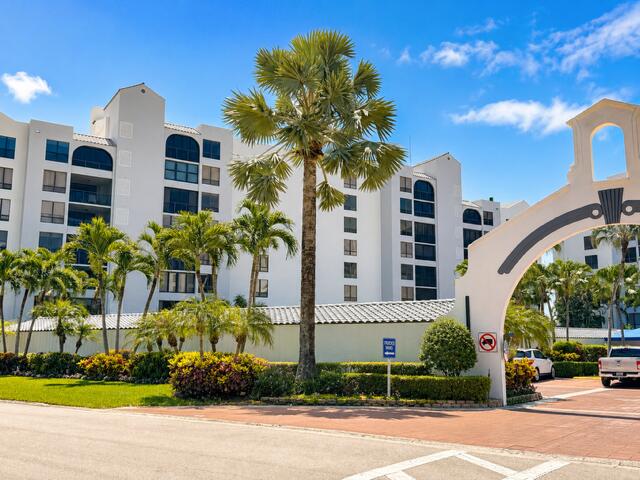 PROMENADE AT BOCA POINTE CONDOS 1,2 AND 3 IN OR413 - Residential