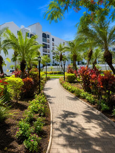 PROMENADE AT BOCA POINTE CONDOS 1,2 AND 3 IN OR413 - Residential