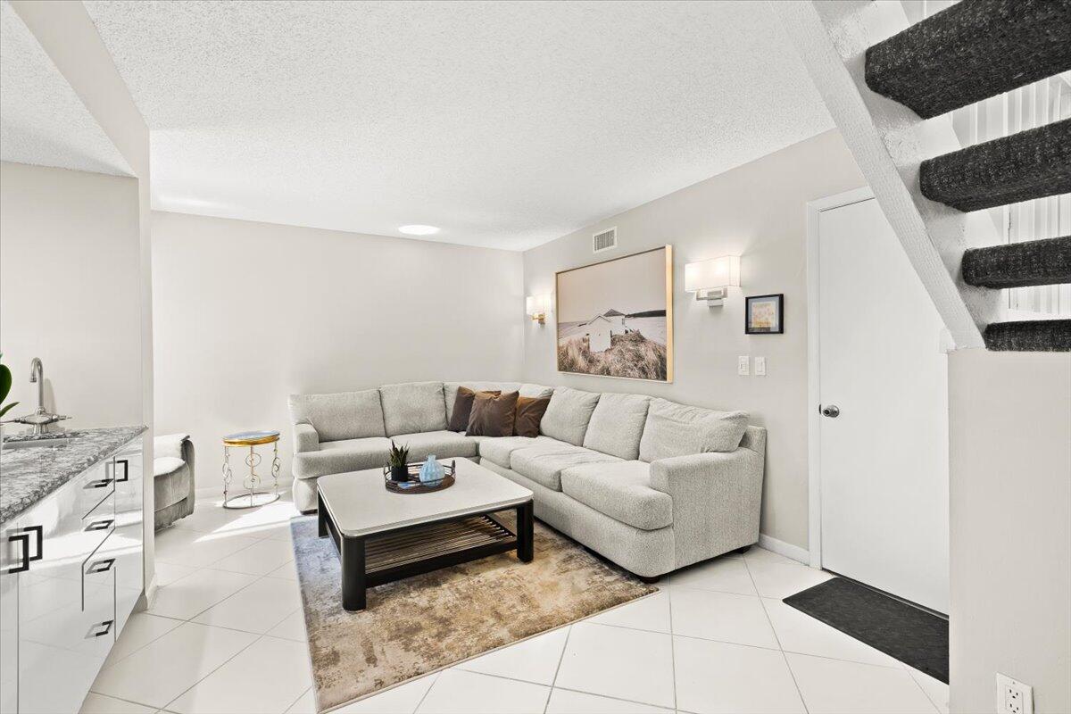 HAMLET C AT BOCA WEST 3 - Residential