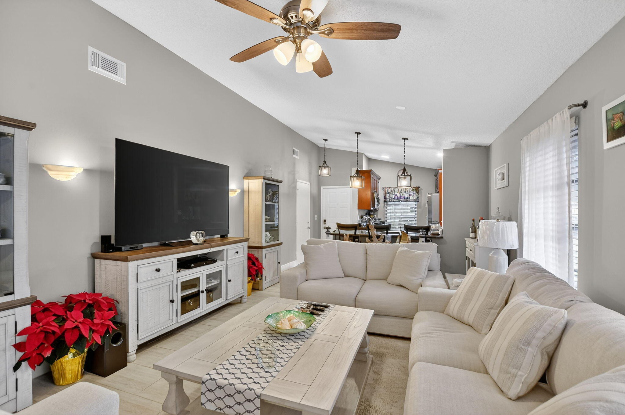 WHISPER WALK - Residential