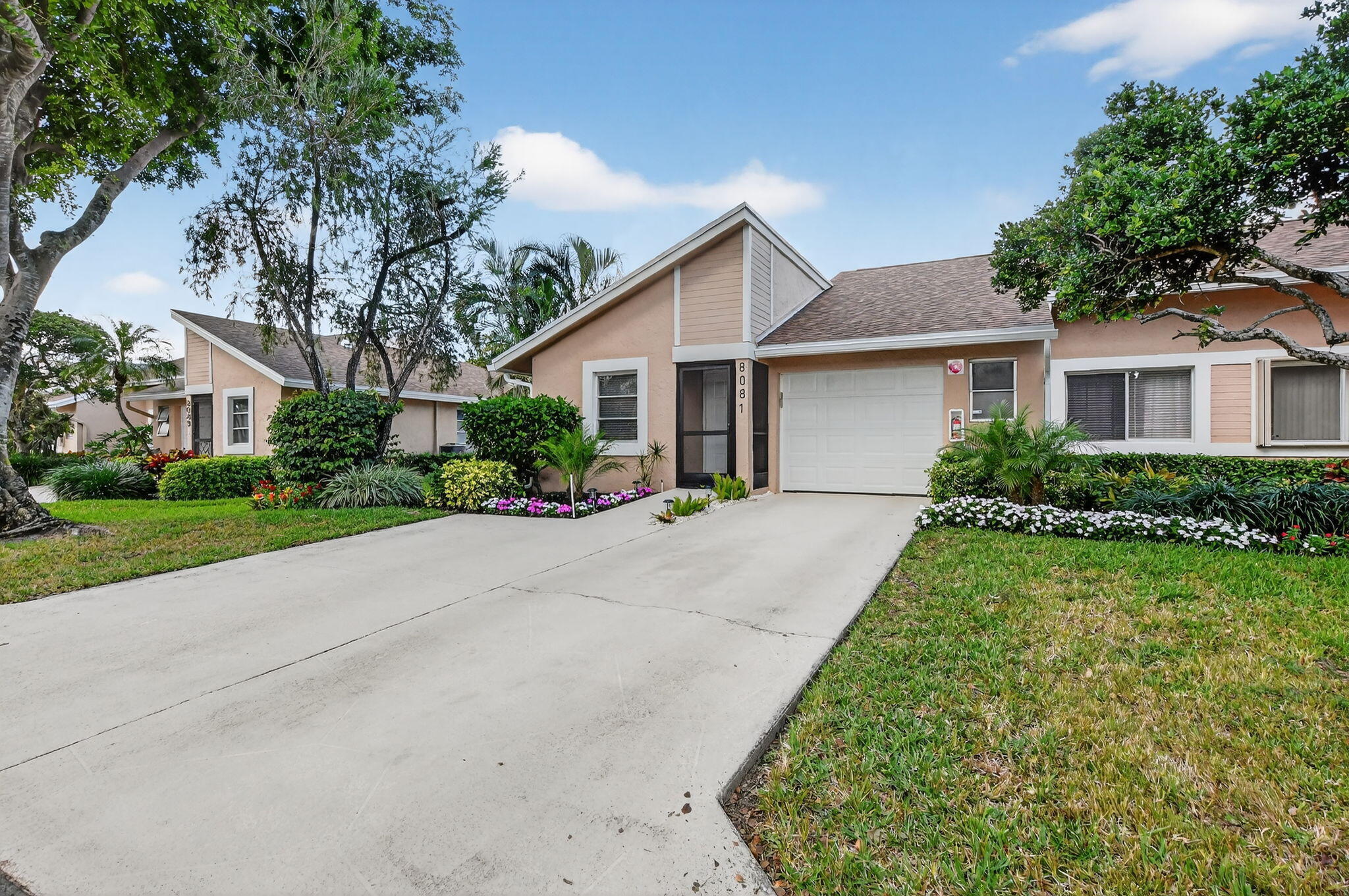 WHISPER WALK - Residential