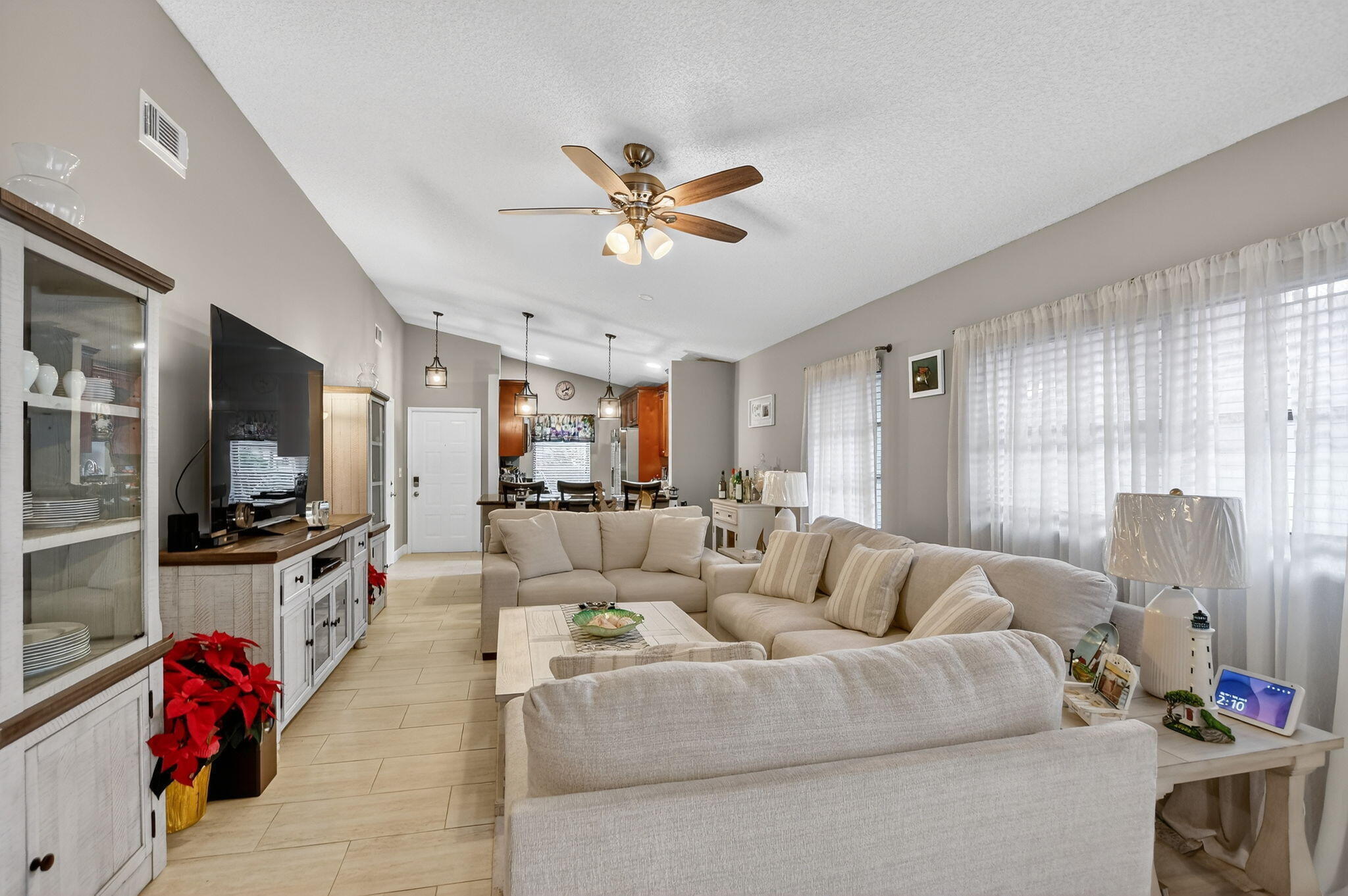 WHISPER WALK - Residential
