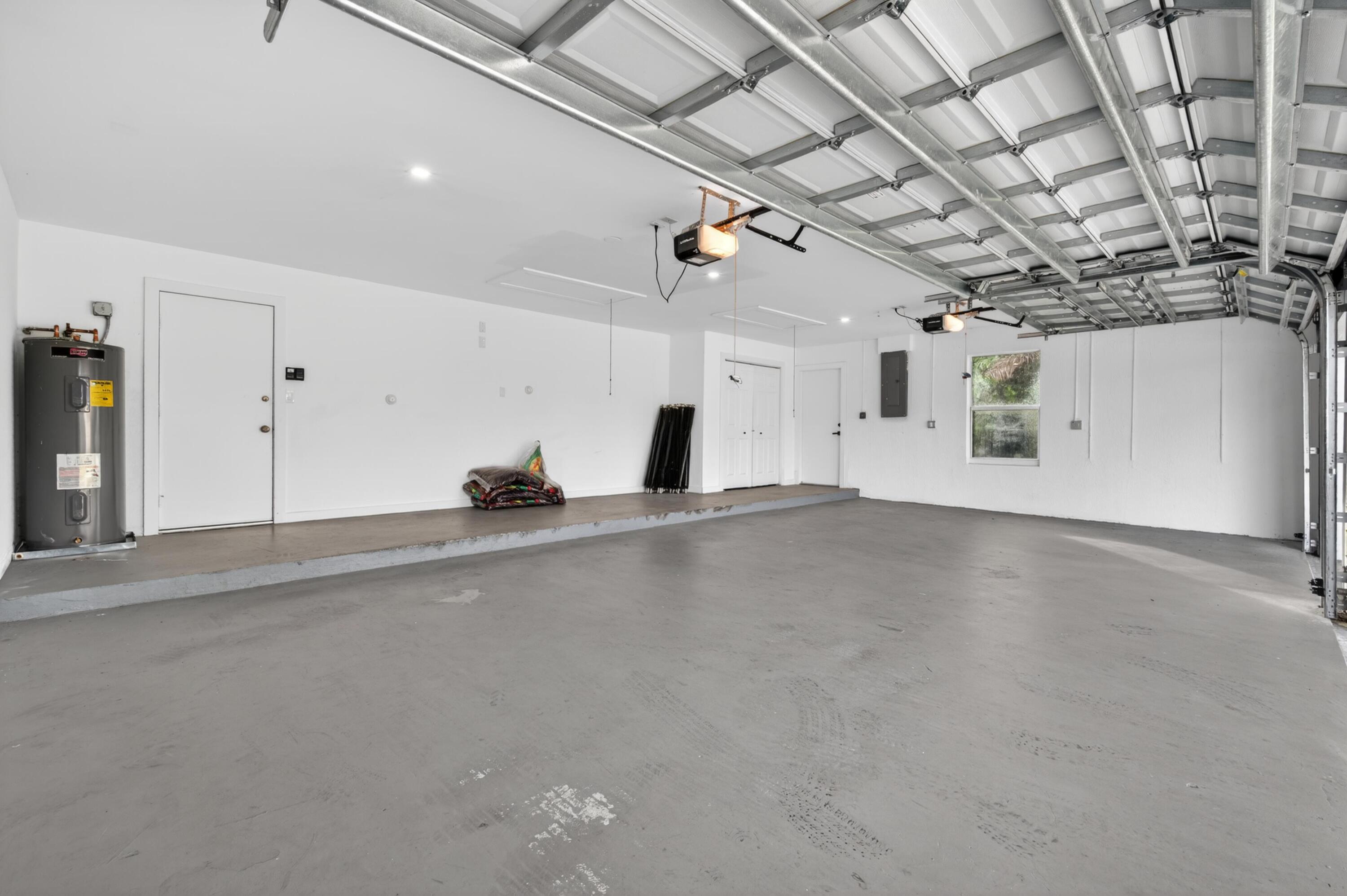 GREENVIEW SHORES NO 2 OF WELLI - Residential
