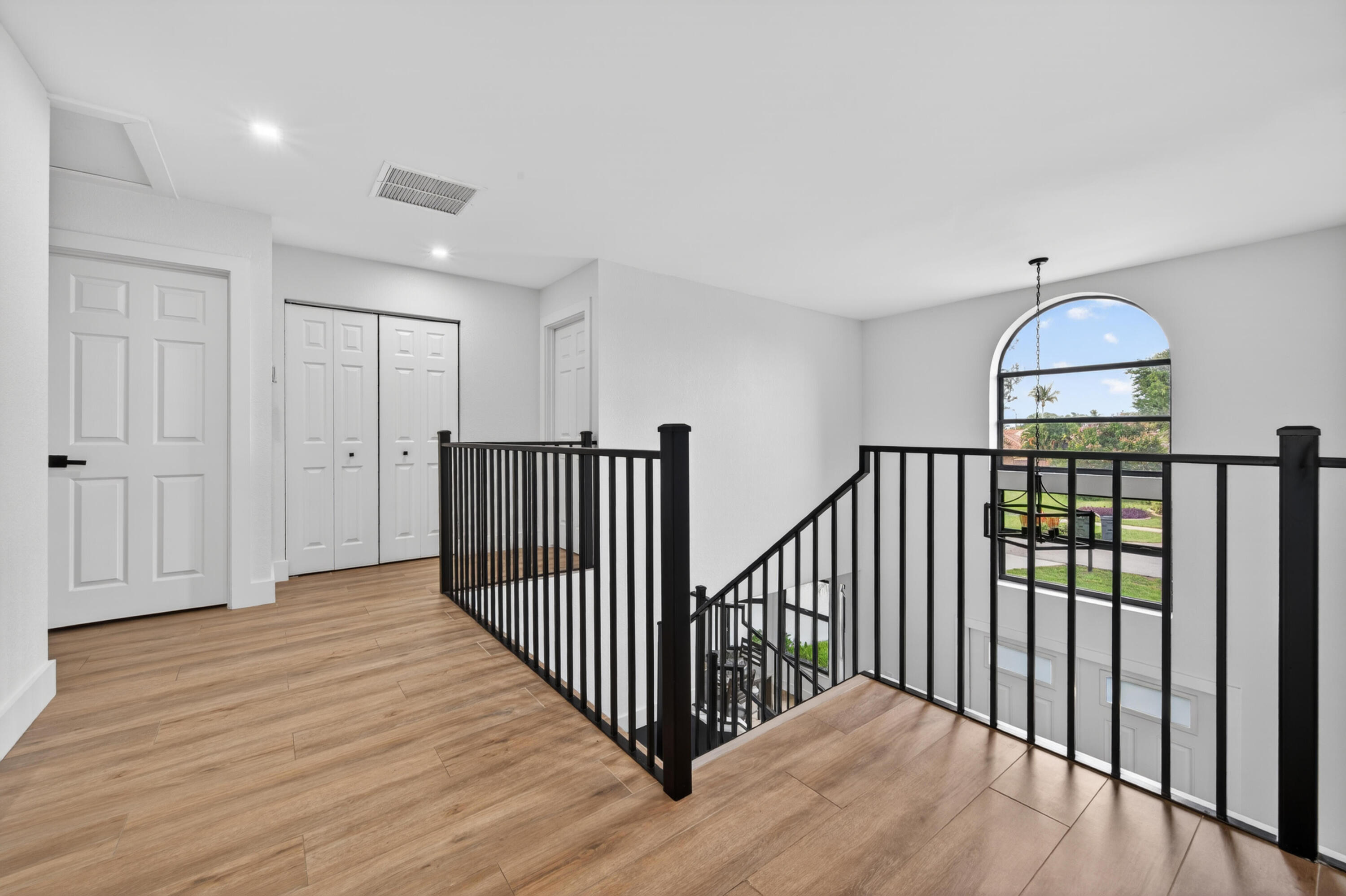 GREENVIEW SHORES NO 2 OF WELLI - Residential