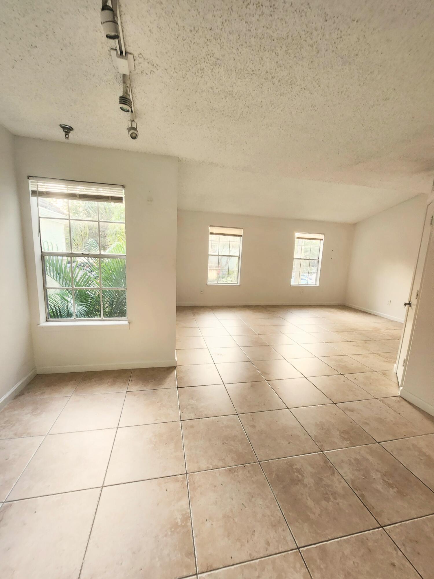 BAHIA AT DELRAY CONDO - Residential