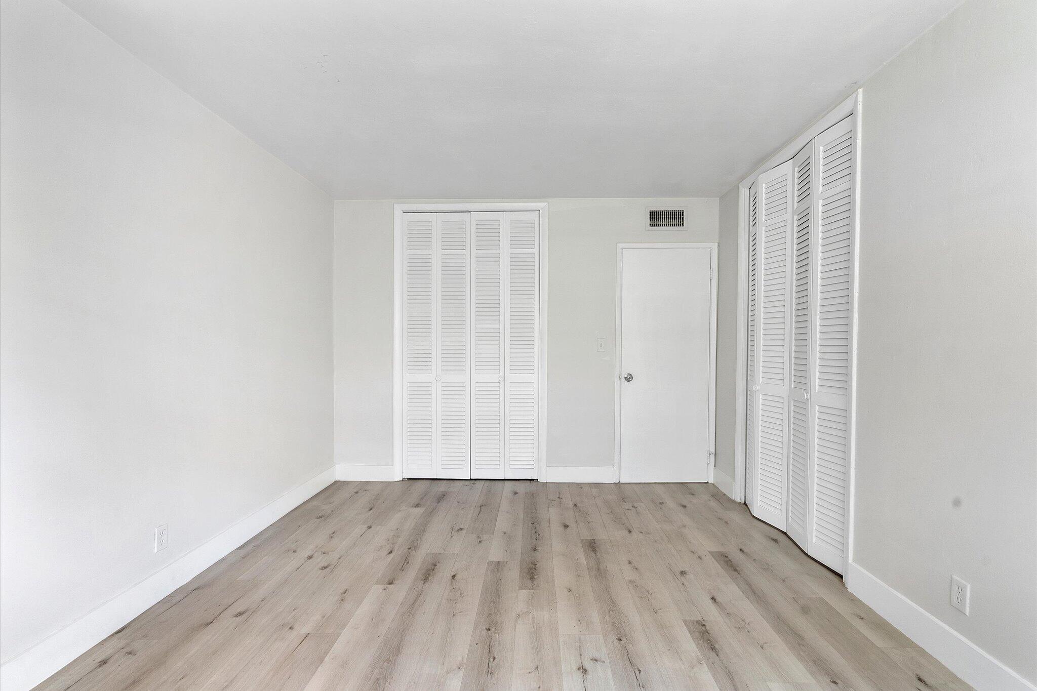 HOLLYWOOD SOUTH SIDE ADD - Residential Lease
