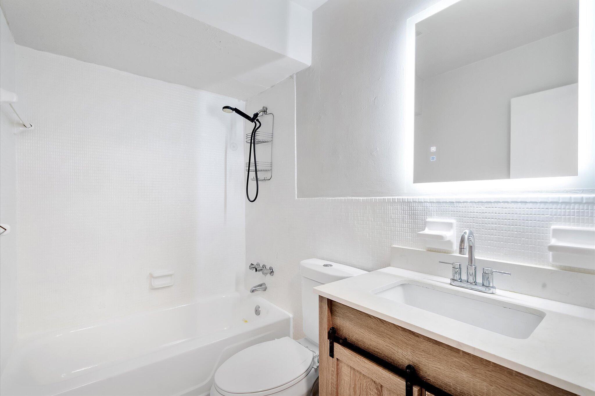 HOLLYWOOD SOUTH SIDE ADD - Residential Lease