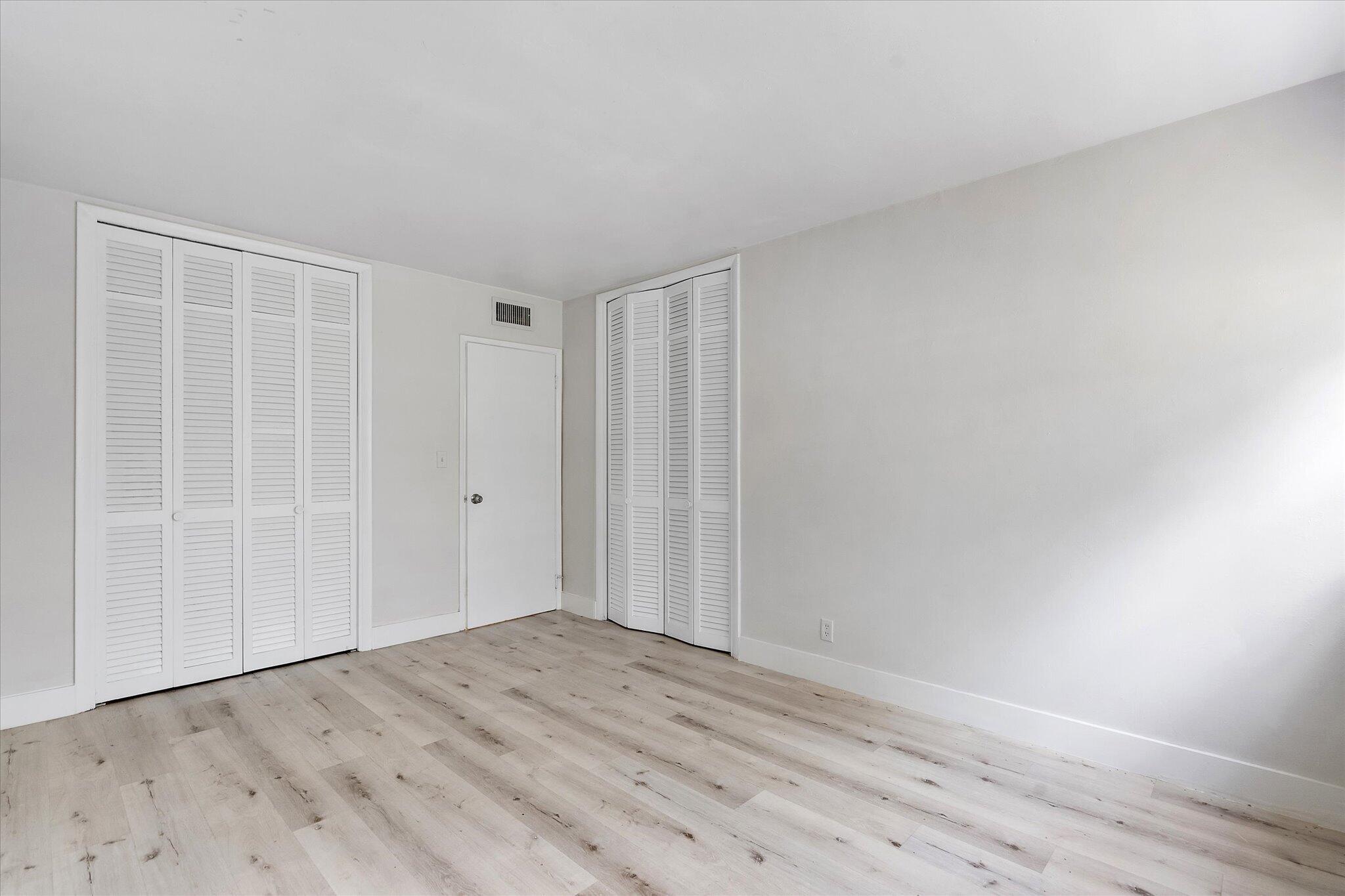 HOLLYWOOD SOUTH SIDE ADD - Residential Lease