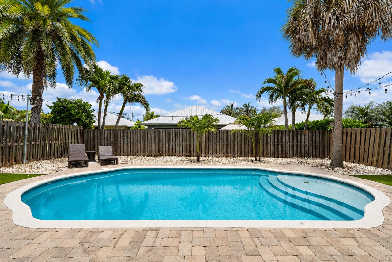 CINQUEZ PARK - Residential