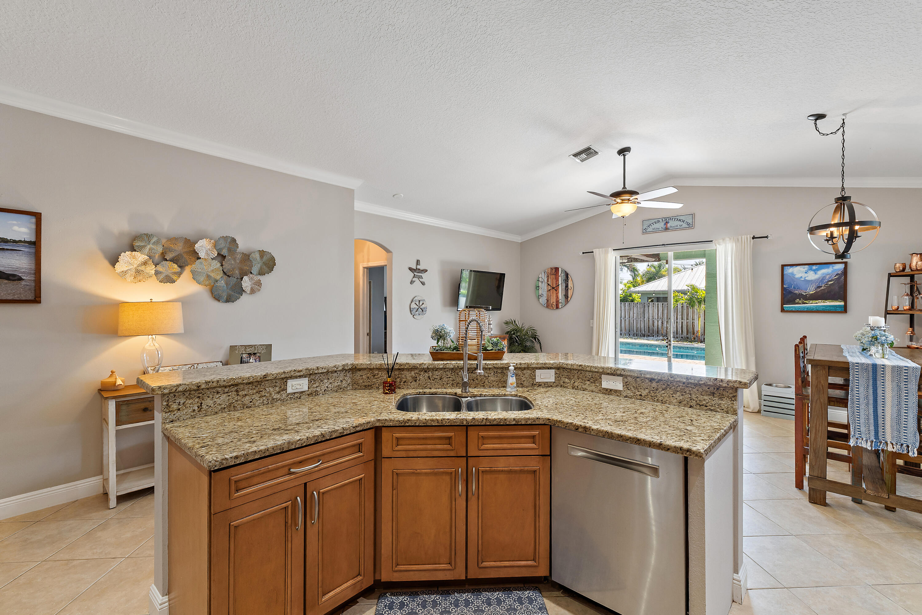 CINQUEZ PARK - Residential