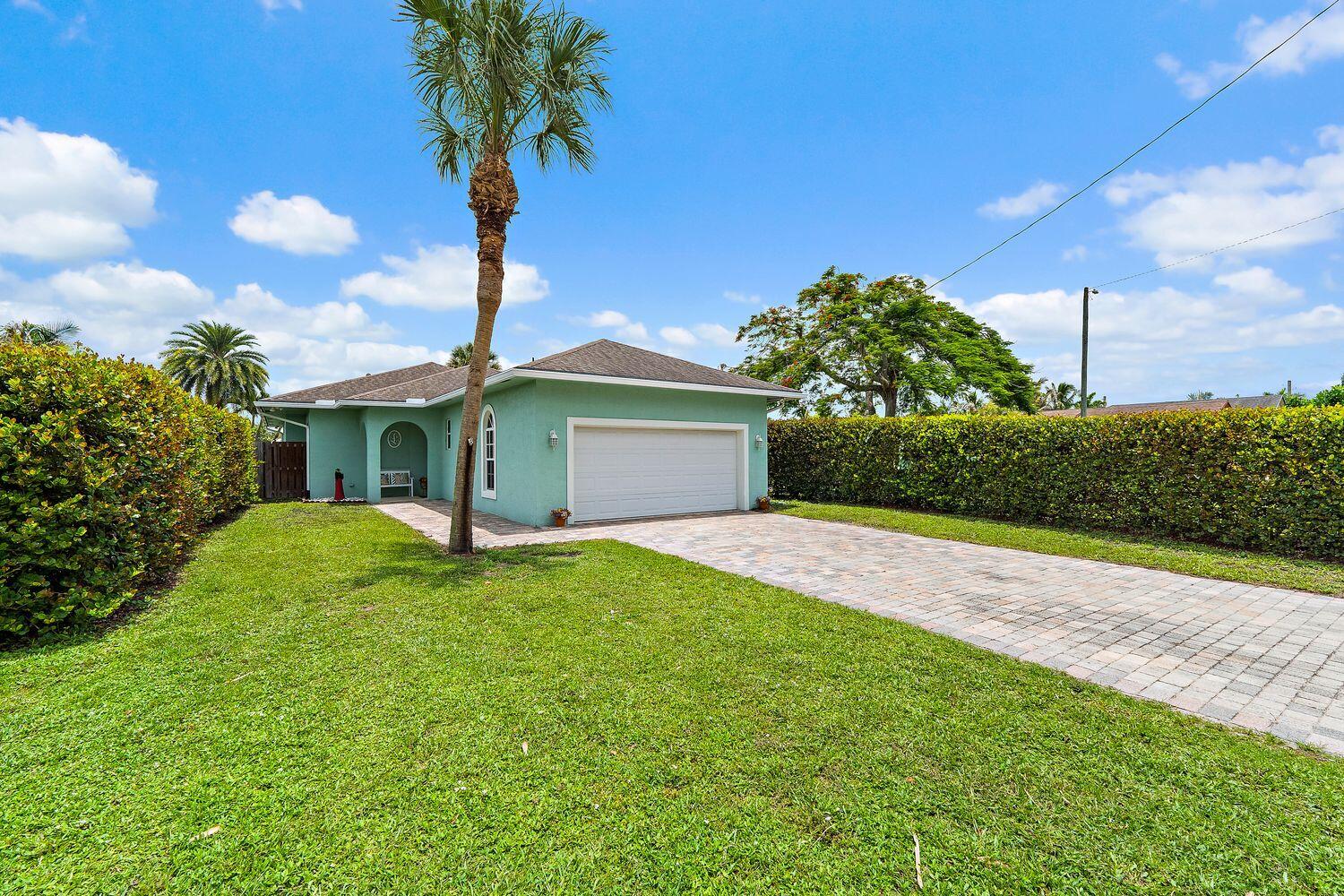 CINQUEZ PARK - Residential
